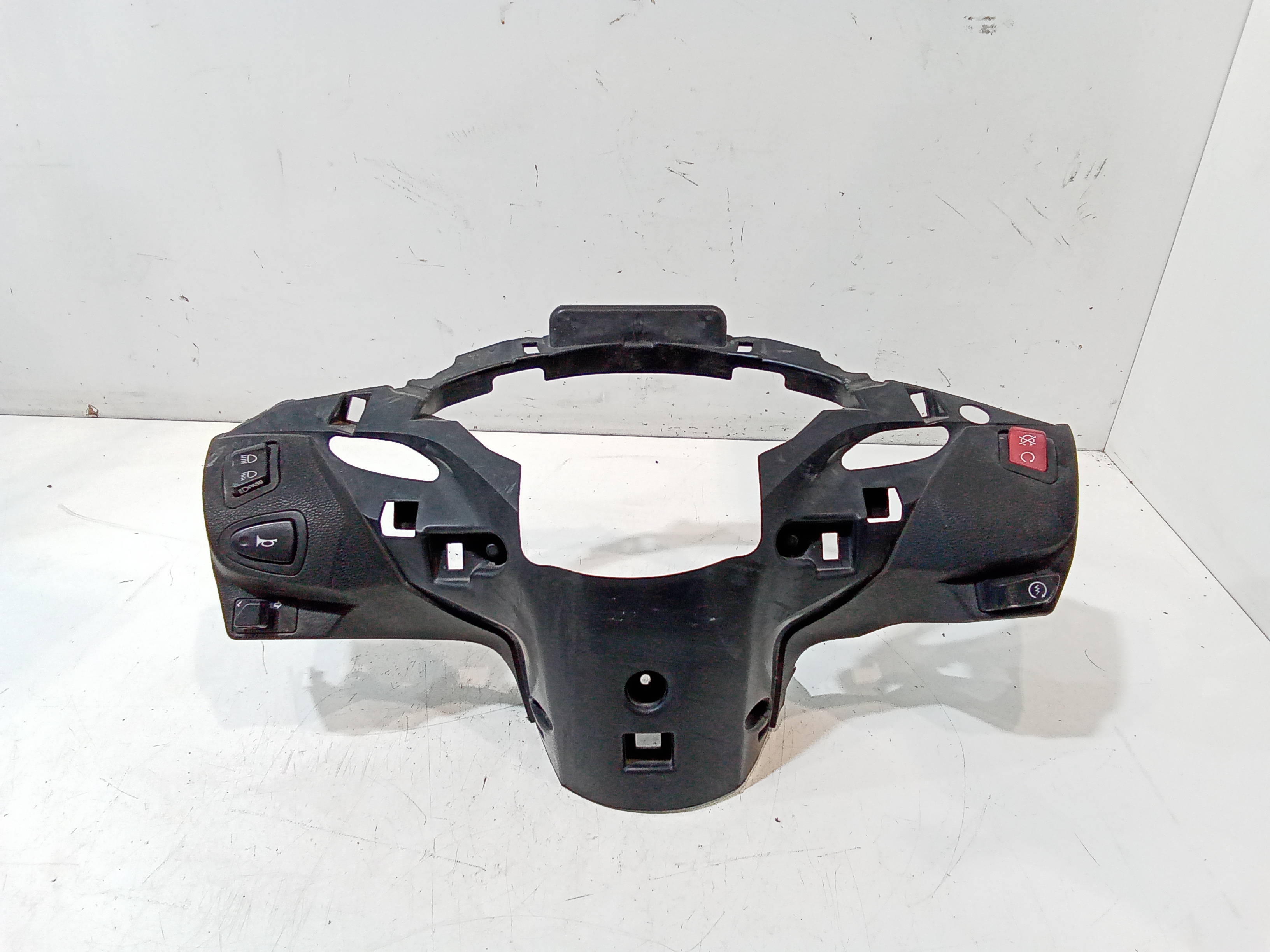 Cornice portastrumenti - Immagine 1 di 5