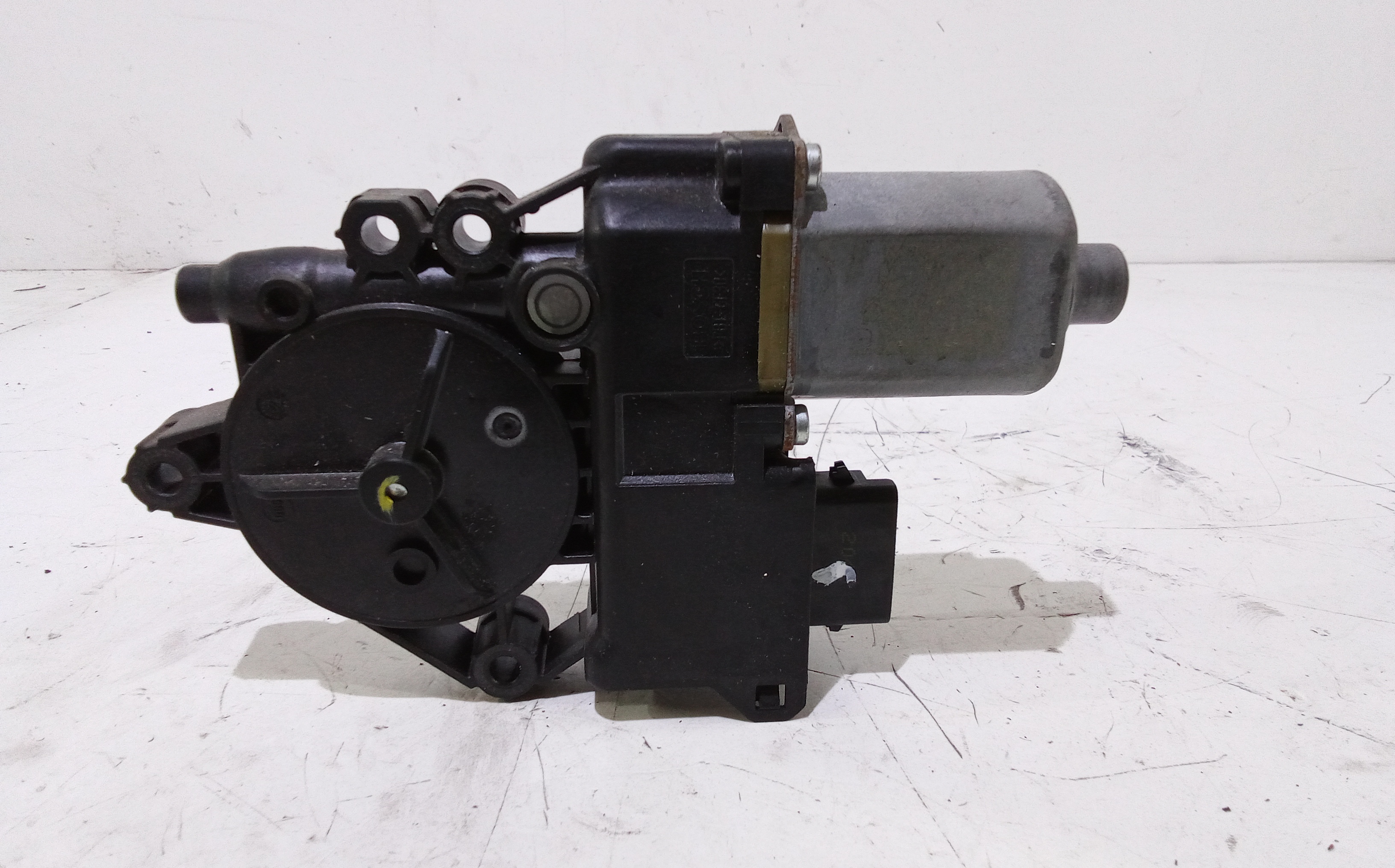 Motorino alzacristallo porta ant. Sinistro - Immagine 1 di 5