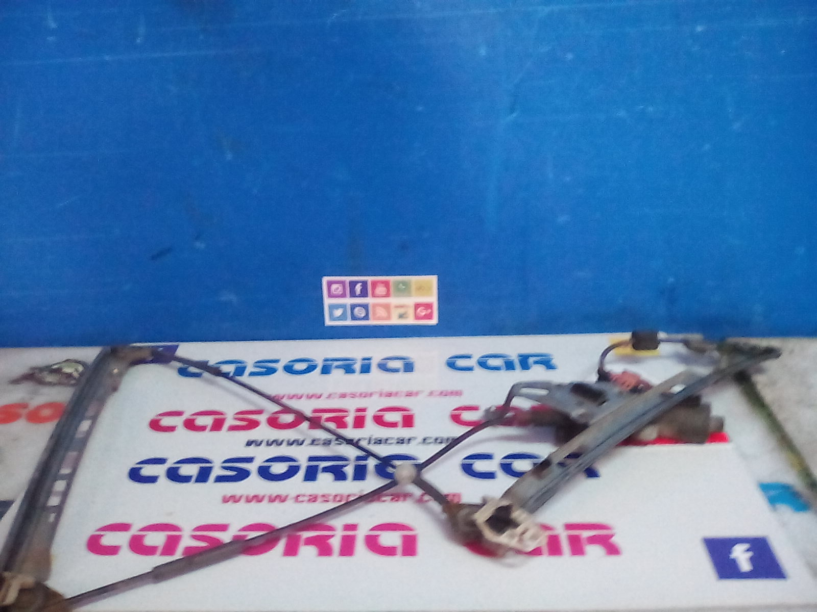 Alzacristallo porta ant. Sinistro - Immagine 1 di 2