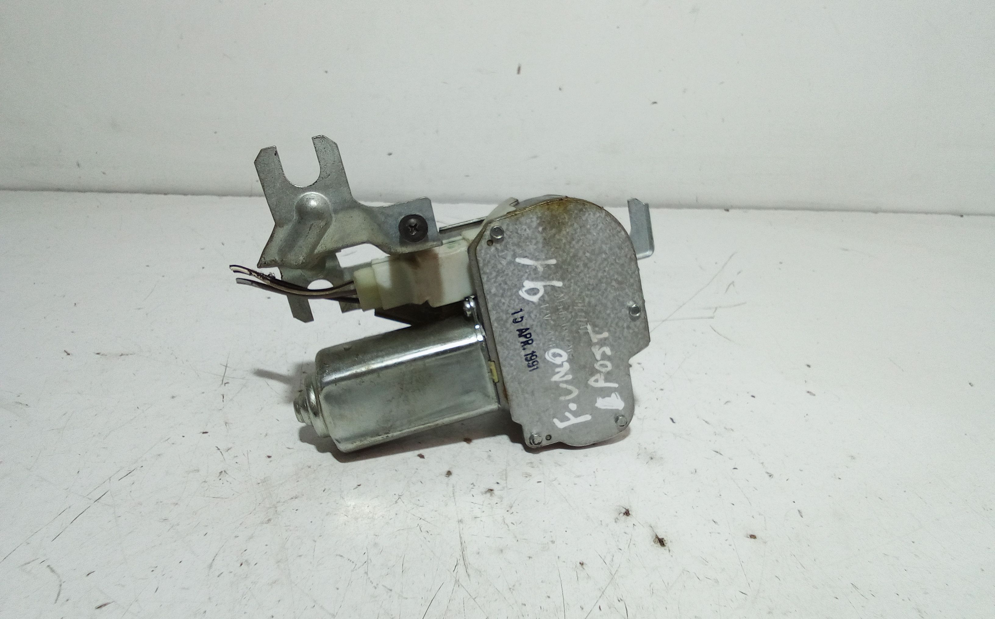 Motorino tergilunotto - Immagine 1 di 4