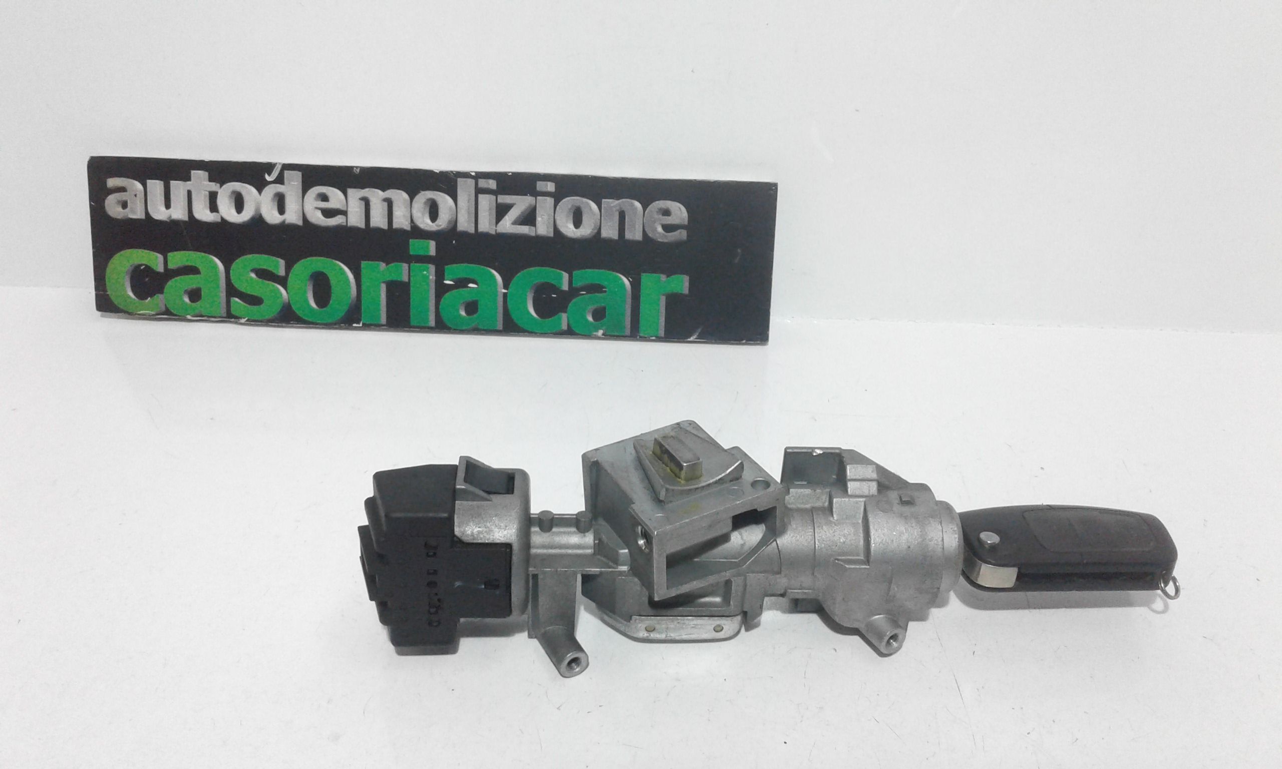 commutatore avviamento con cilindretti serrature - Immagine 1 di 5