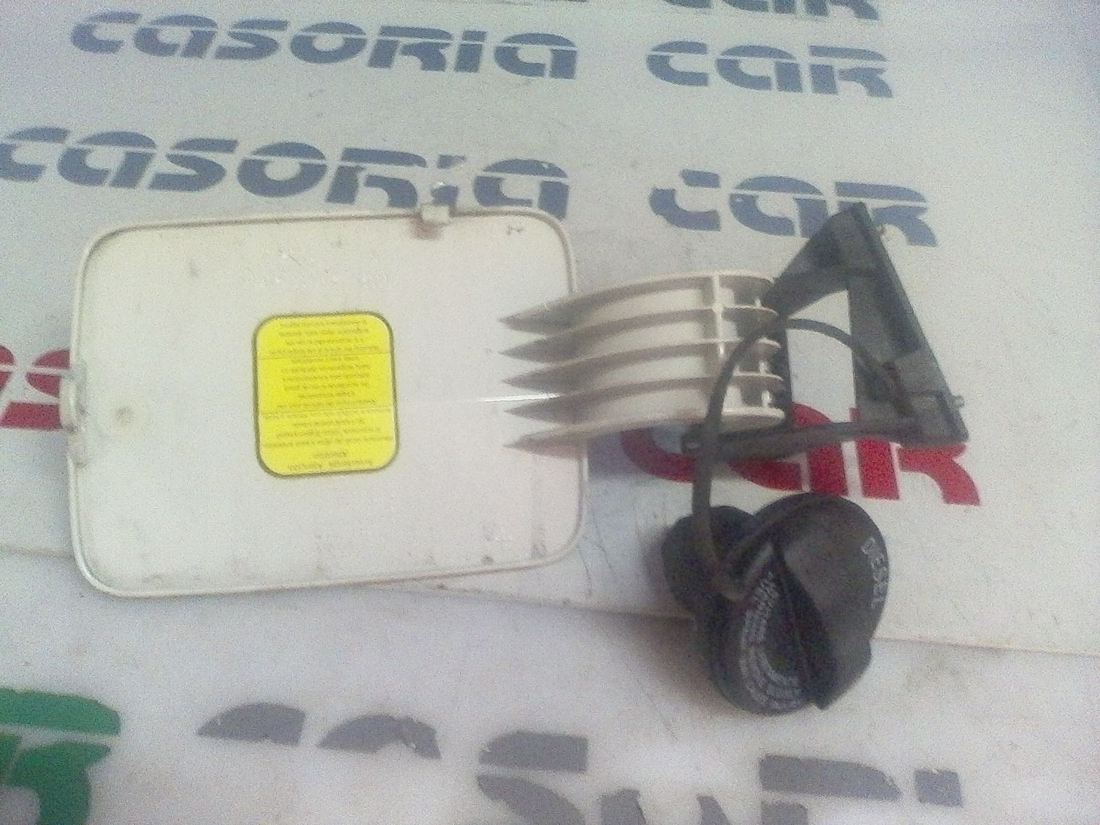 Sportello carburante - Immagine 1 di 2