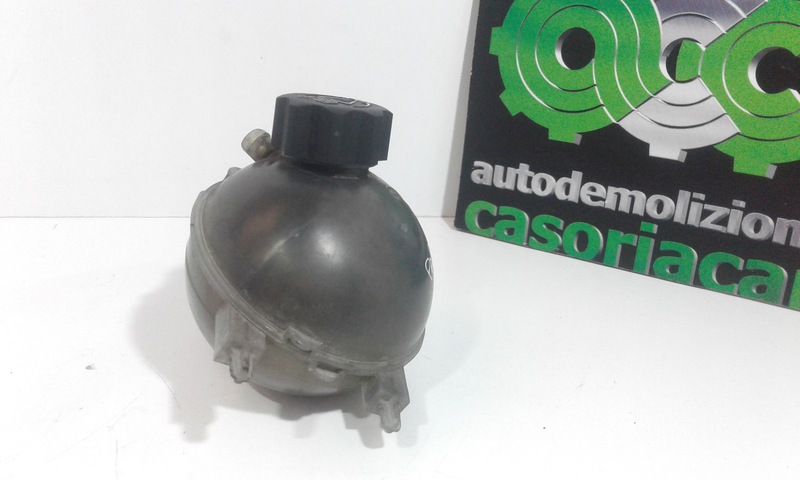 vaschetta compensazione radiatore - Immagine 1 di 4
