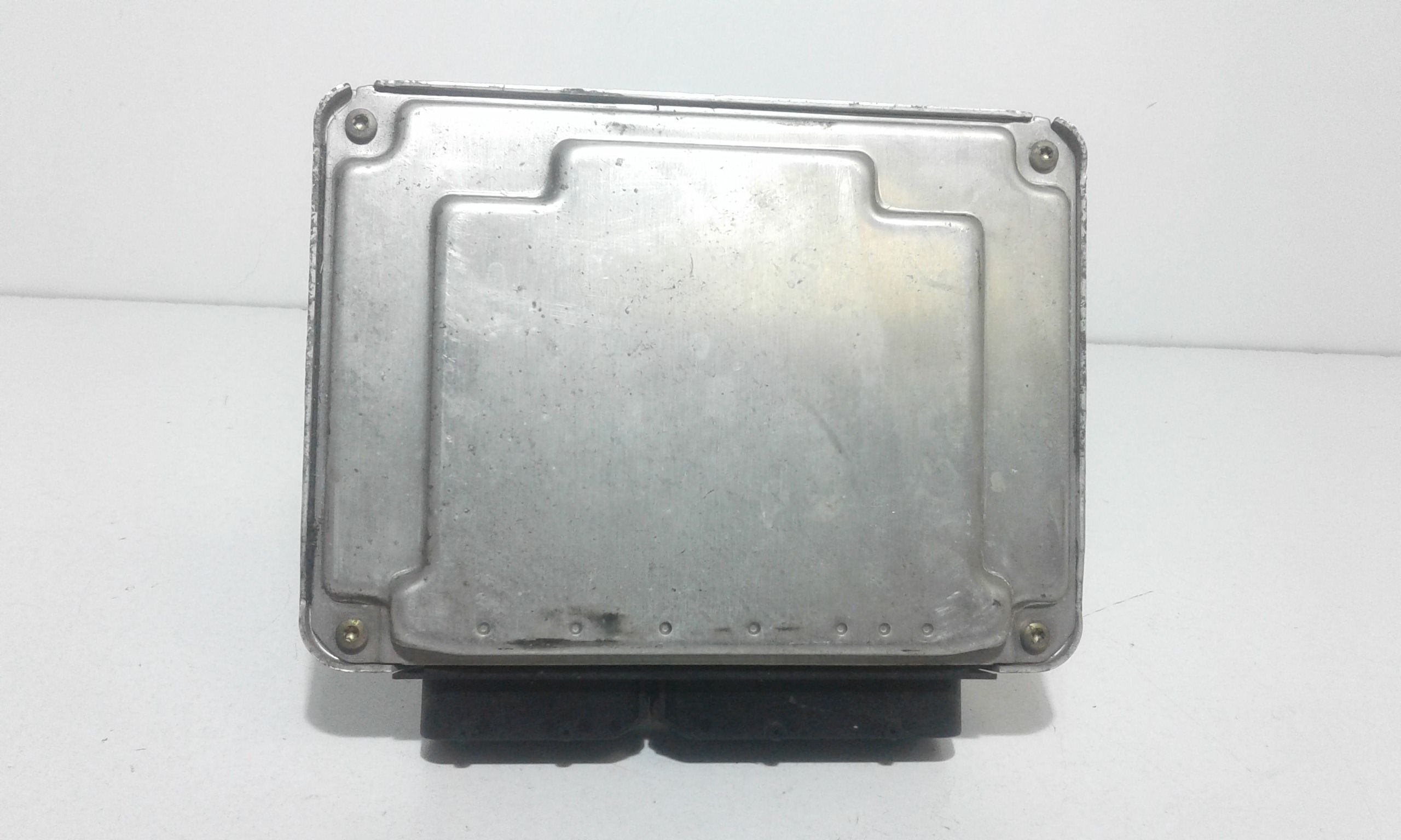 Centralina Iniezione (Bosch Vw) 030906032BG 0 281 010 379 Usato