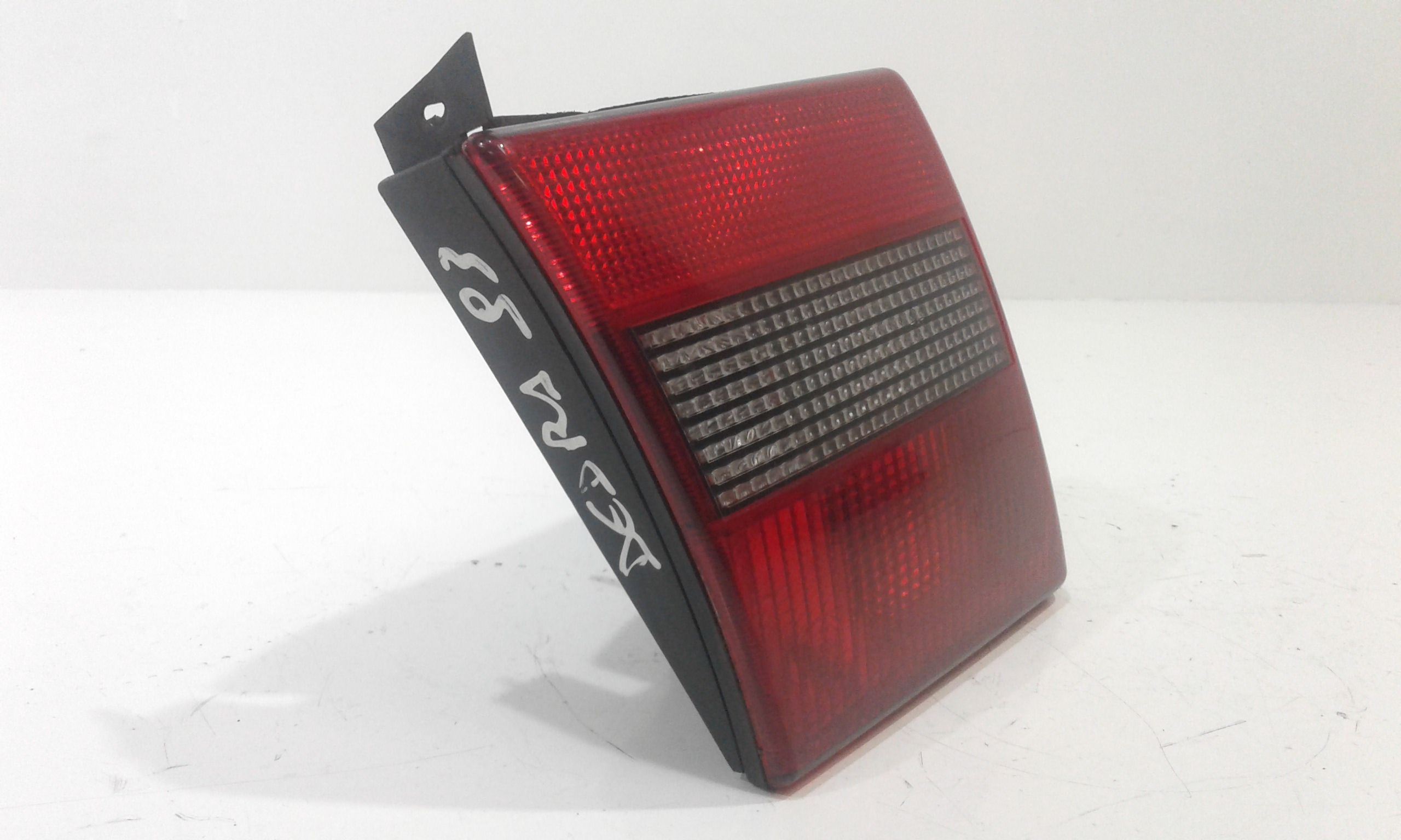 fanale stop supplementare sinistro - Immagine 1 di 6
