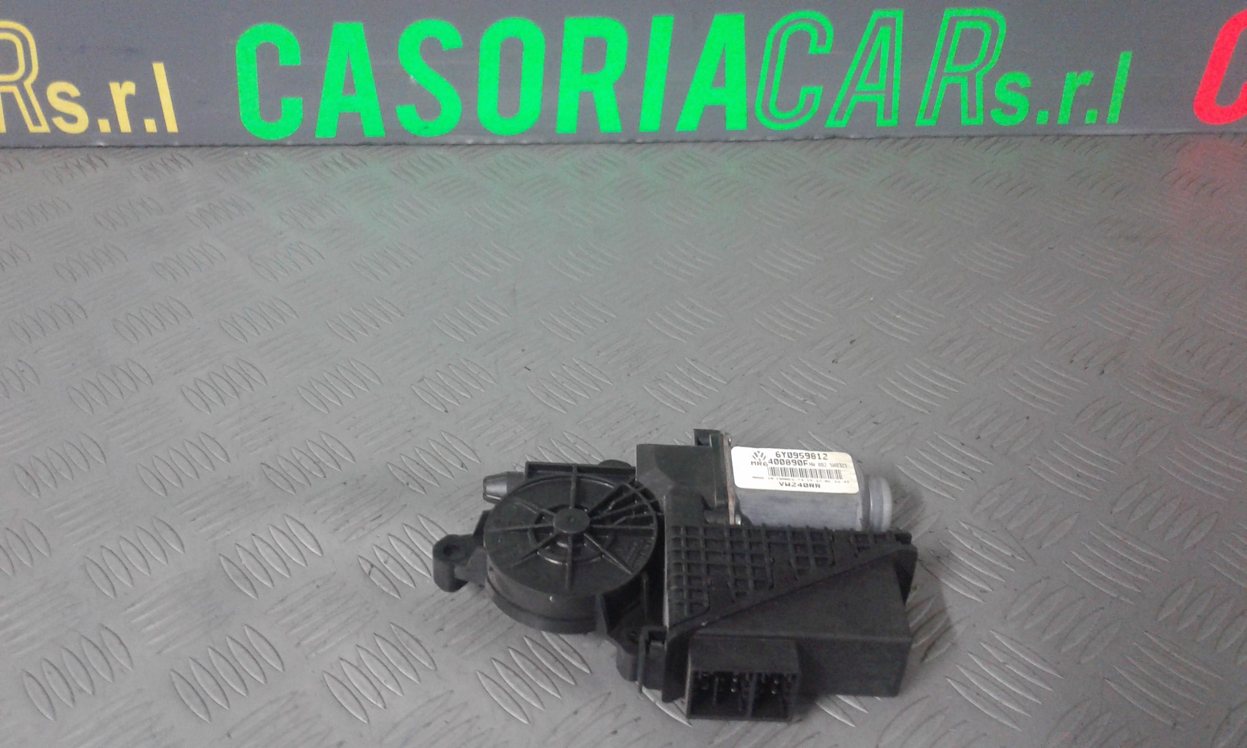 Motorino alzacristallo porta post. Destro - Immagine 1 di 3