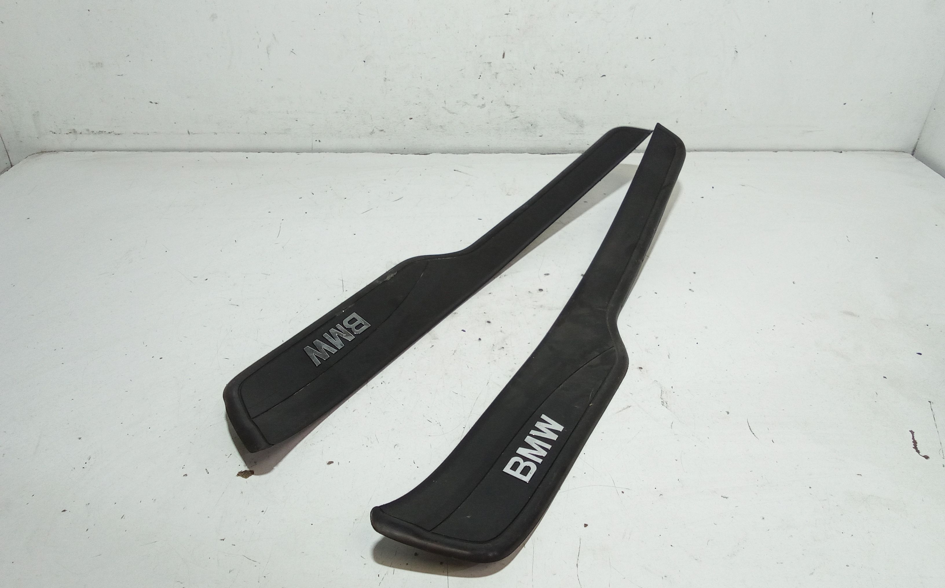 Rivestimento int. battitacco ant. Sx, Rivestimento int. battitacco ant. Dx, Rivestimento int. battitacco post. Sx, Rivestimento int. battitacco post. Dx - Immagine 1 di 4