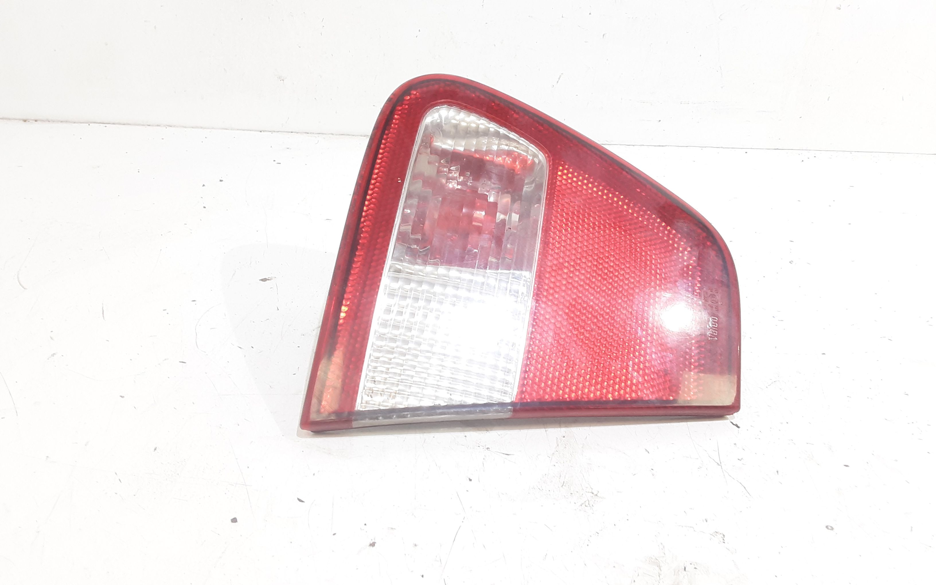 fanale stop supplementare sinistro - Immagine 1 di 5
