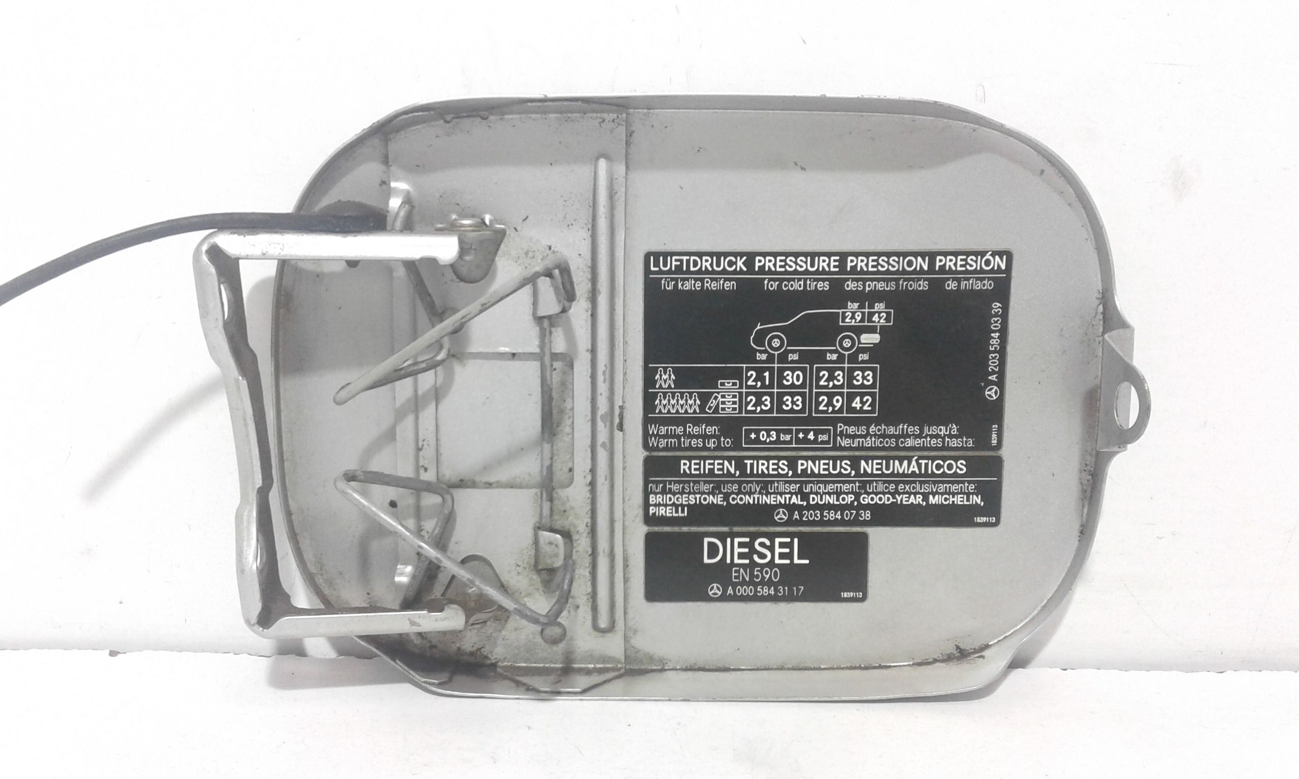 Sportello Carburante A2037500206 Usato