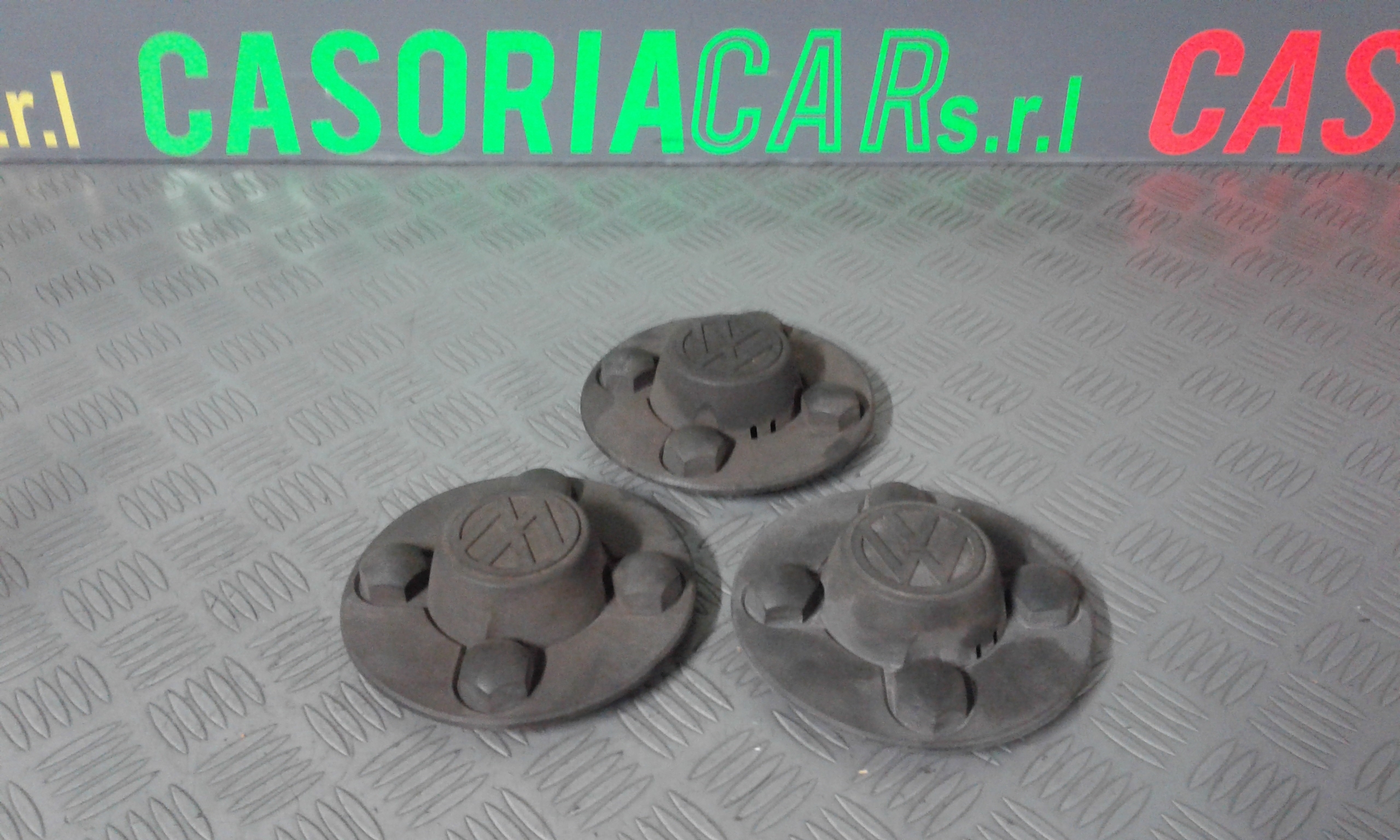 Coprimozzo ruota - Immagine 1 di 3