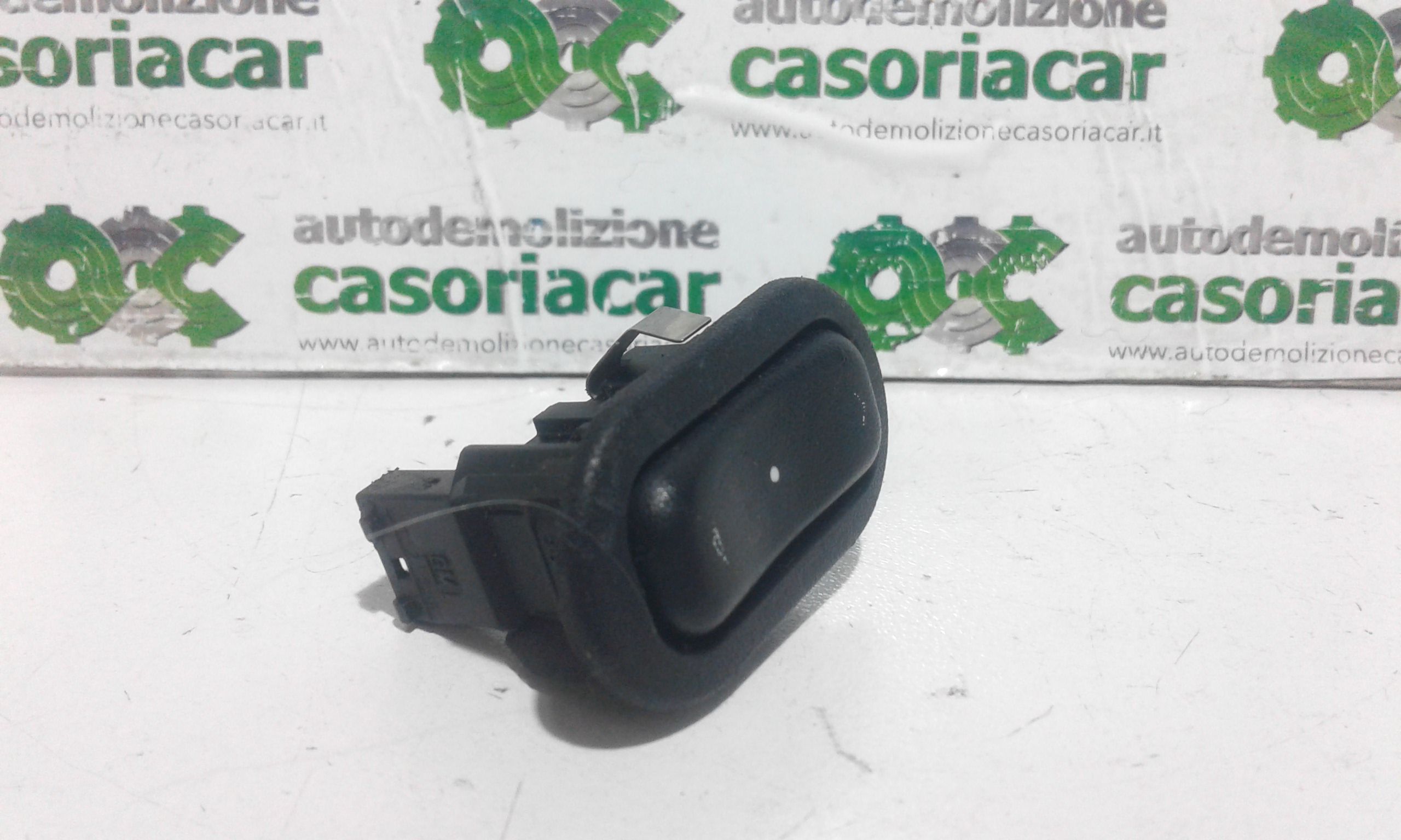 Interruttore alzacristalli porta ant. Destro - Immagine 1 di 4