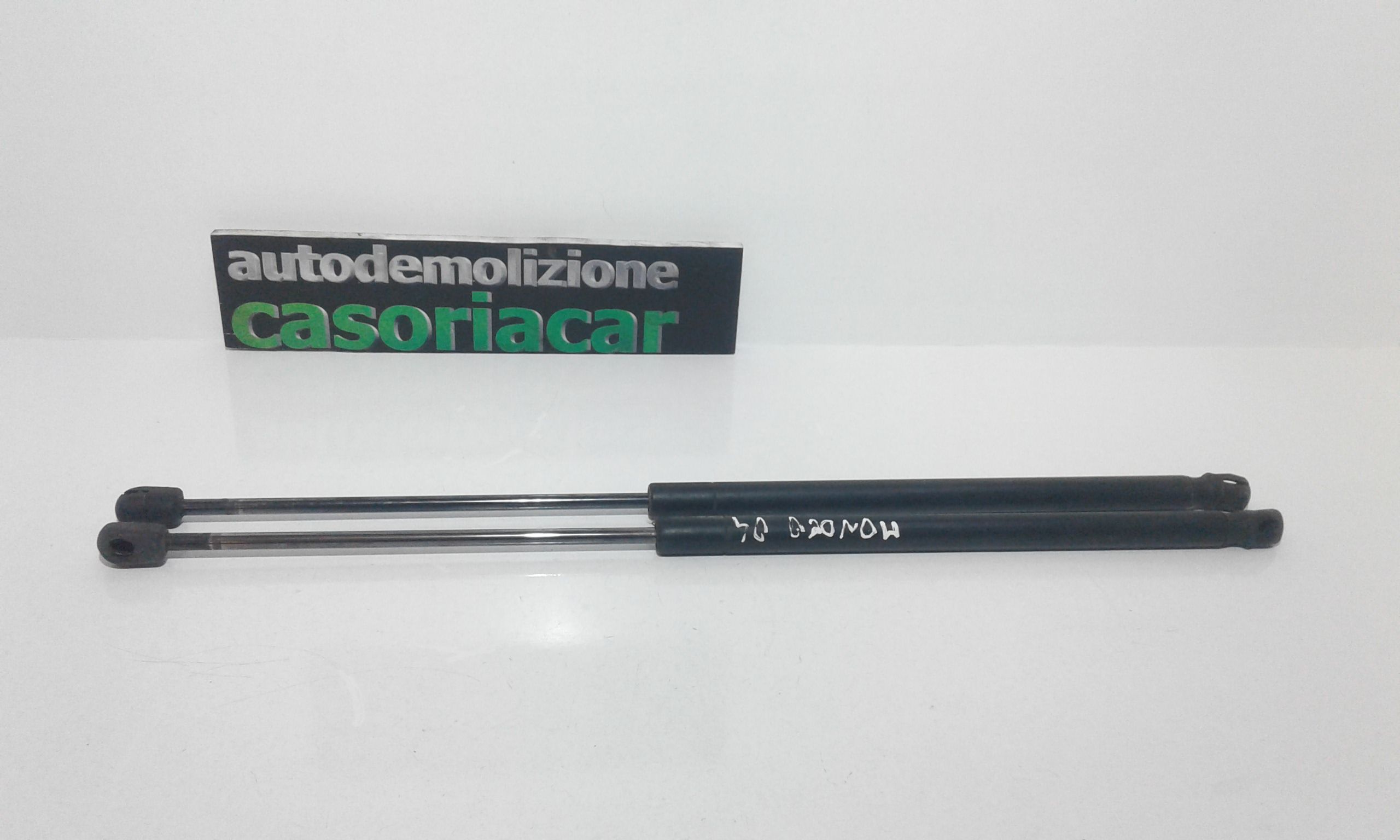 Asta ammortizzante cofano ant. - Immagine 1 di 3