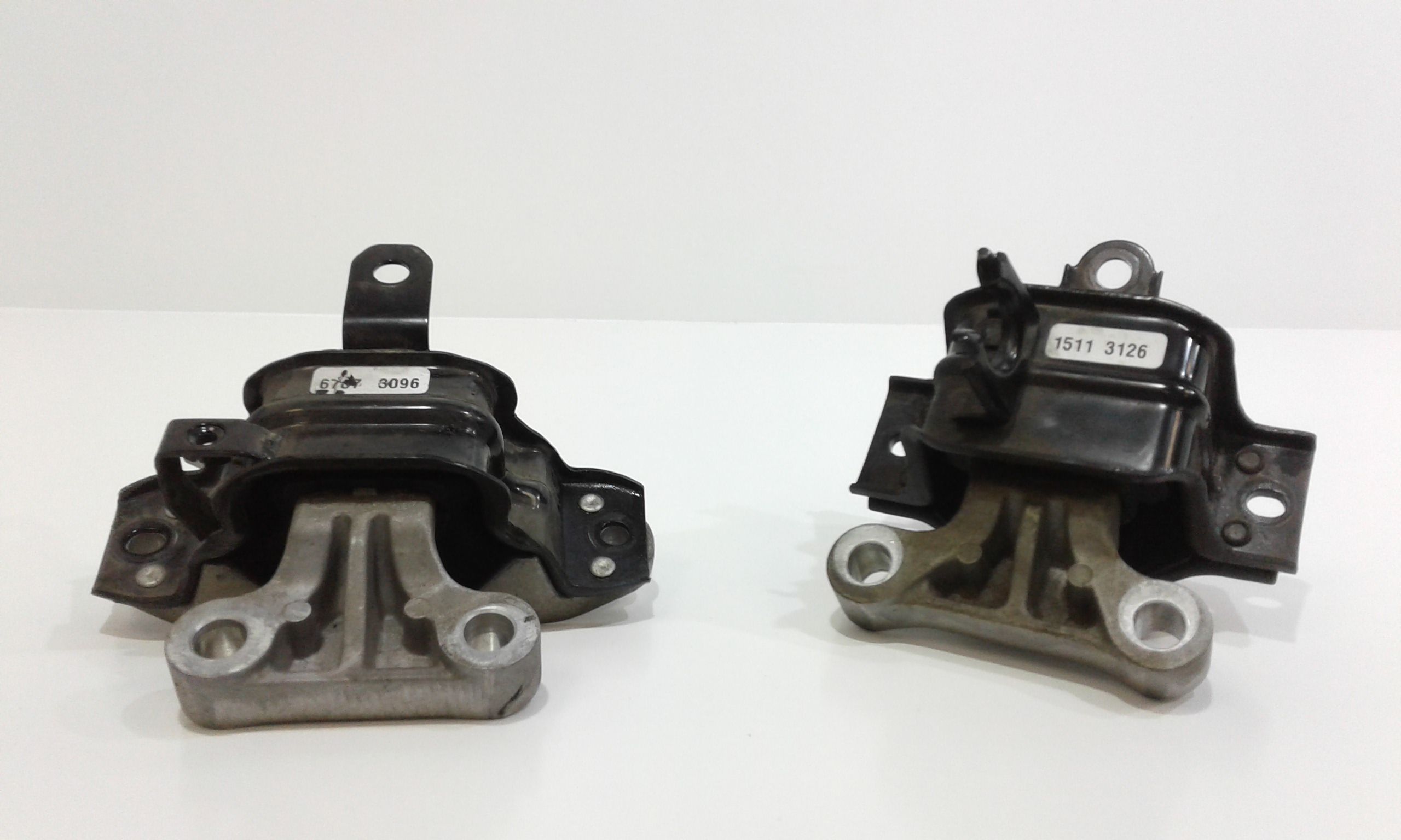 Supporto ant. Motore,Supporto post. motore (bielletta), Bielletta supporto motore - Immagine 1 di 4