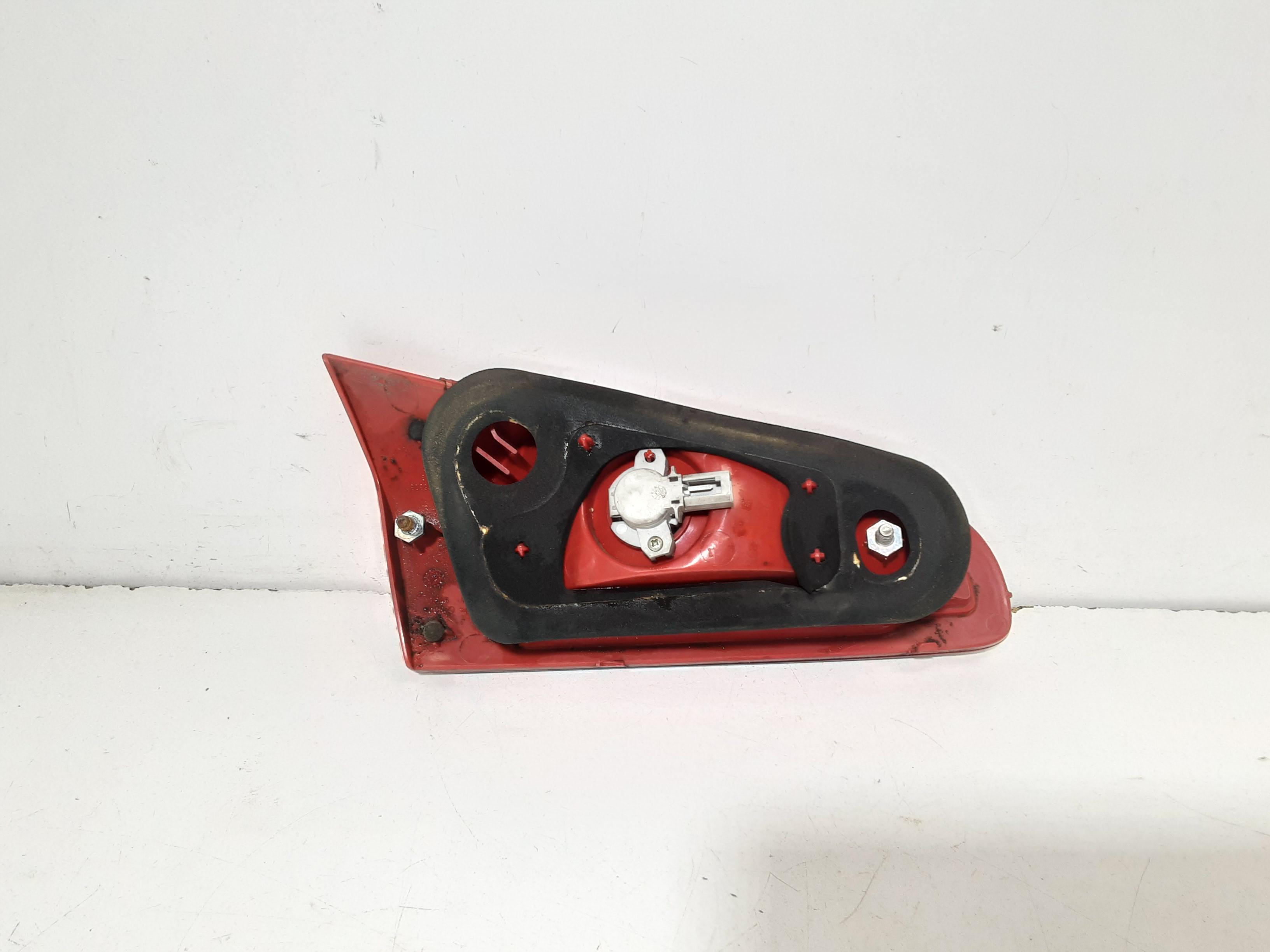 fanale stop supplementare destro - Immagine 1 di 5