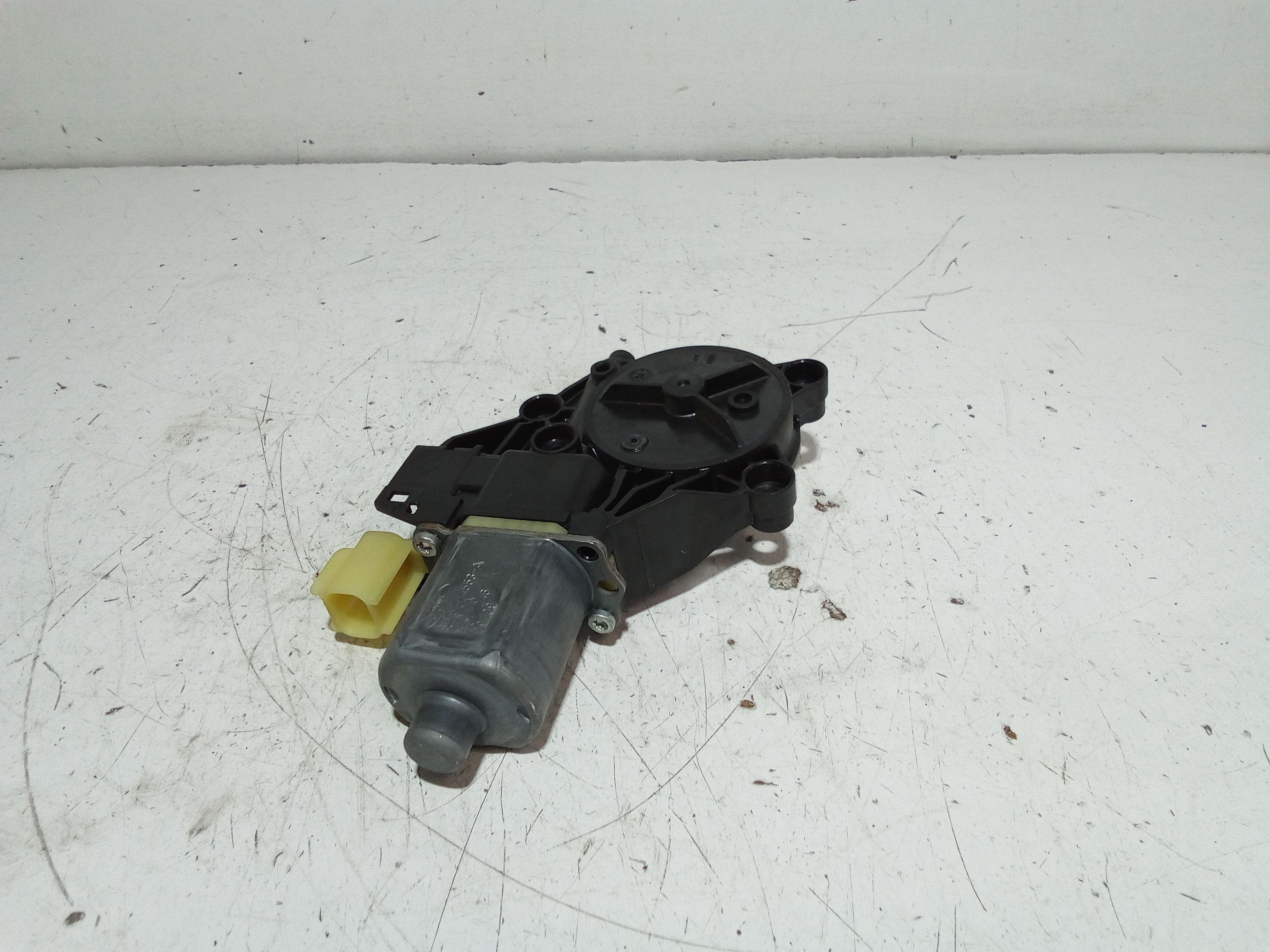 Motorino alzacristallo porta post. Destro - Immagine 1 di 4