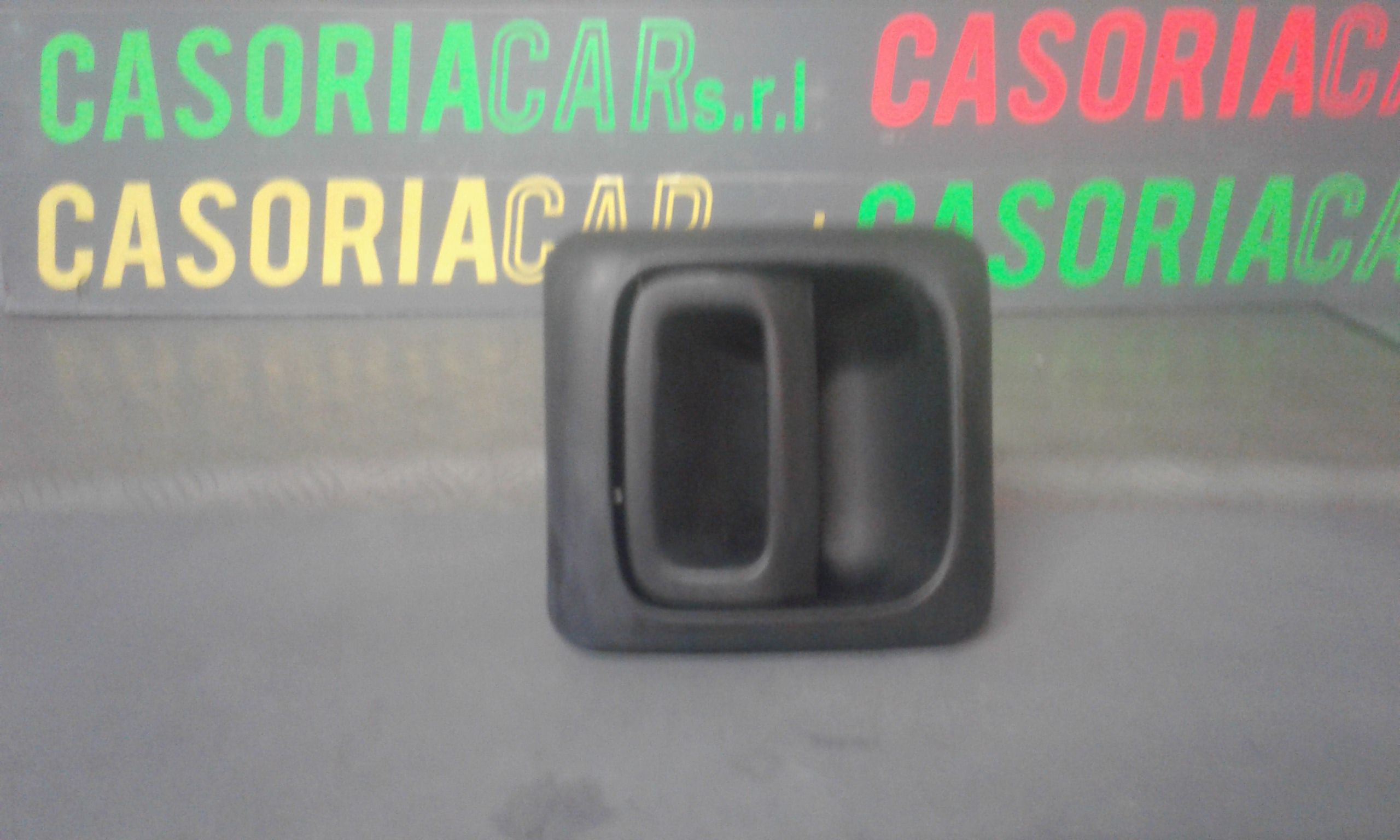 Maniglia porta post. Destro - Immagine 1 di 3