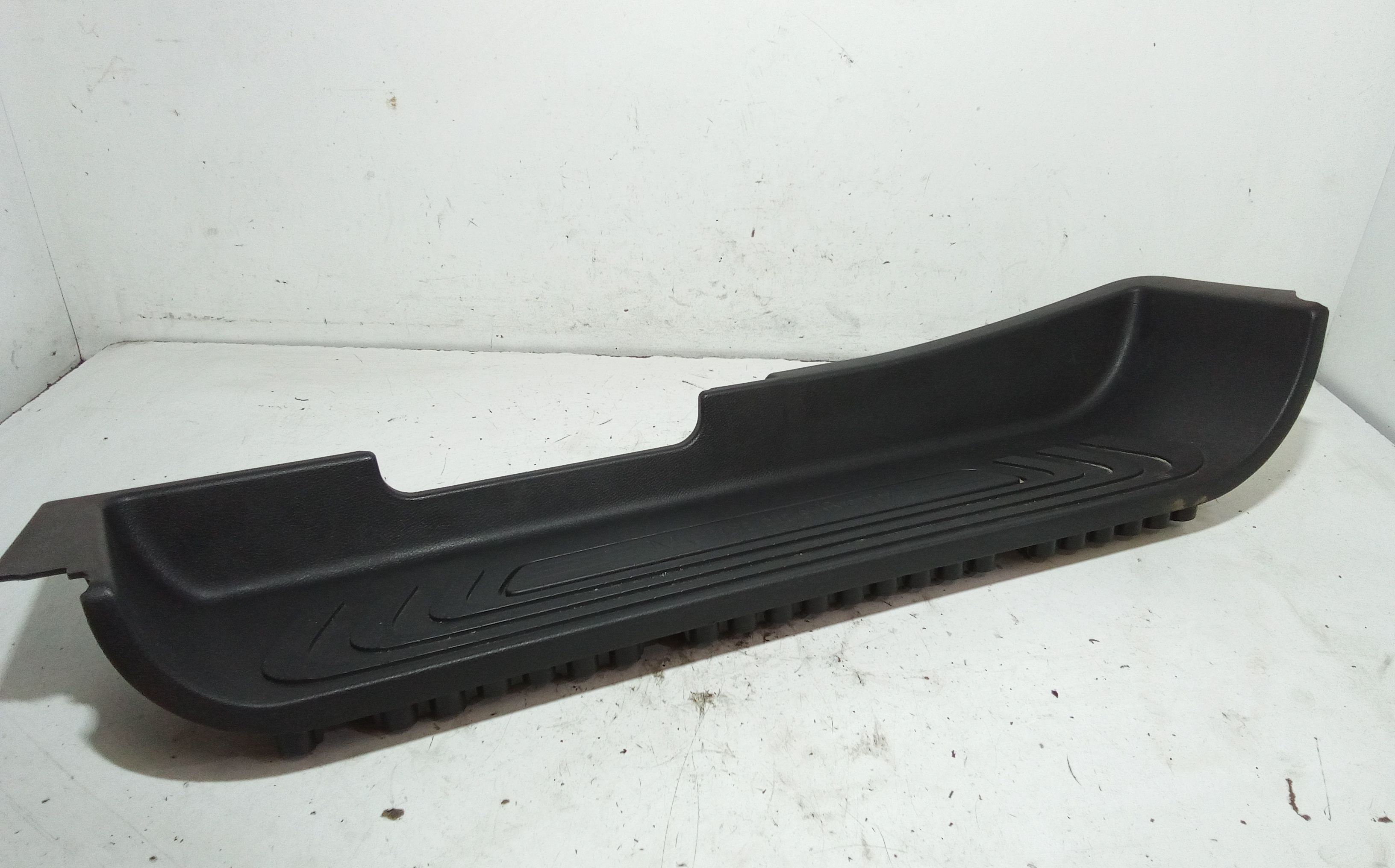 Rivestimento int. battitacco ant. Dx - Immagine 1 di 4