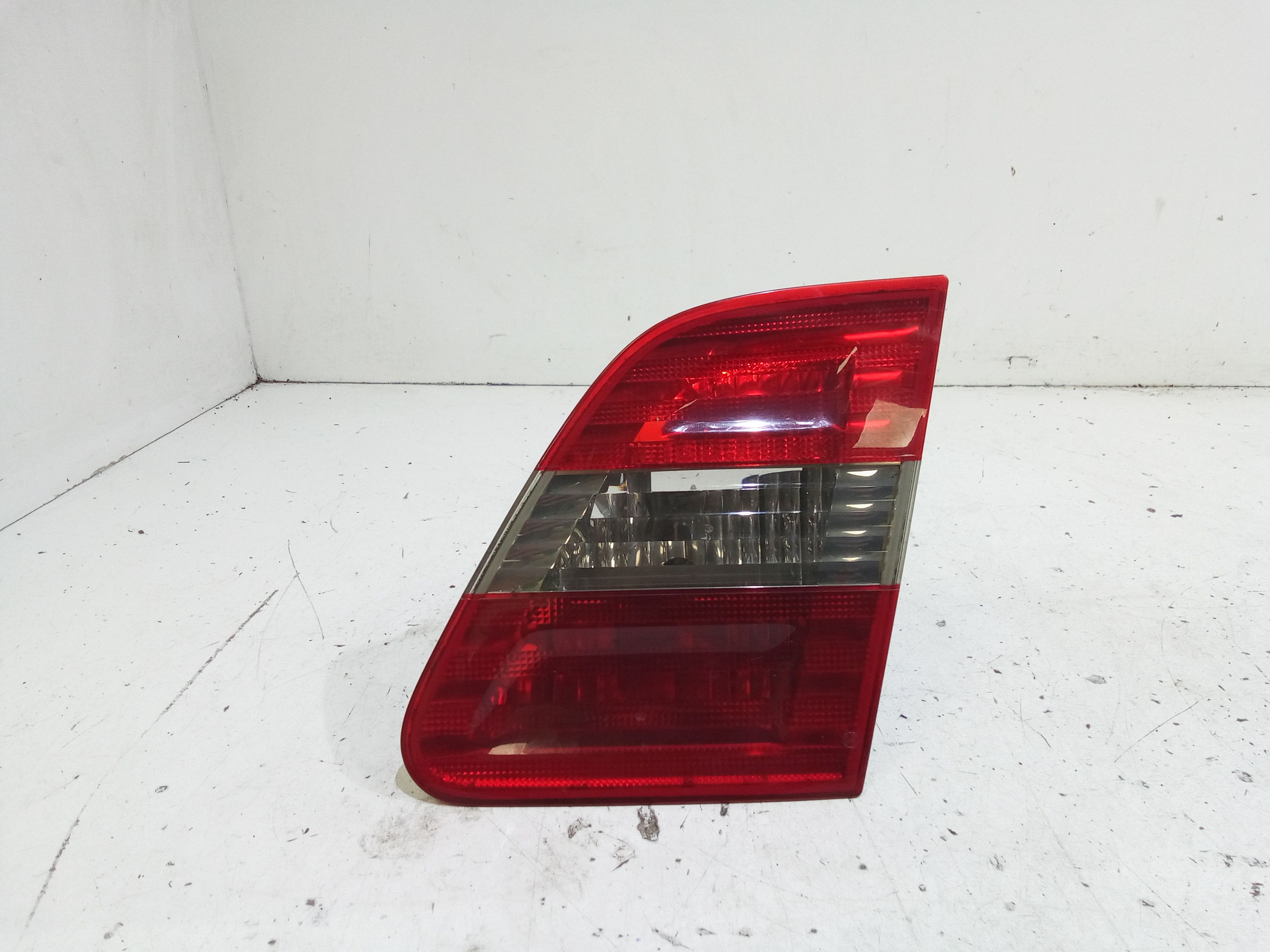 fanale stop supplementare destro - Immagine 1 di 4