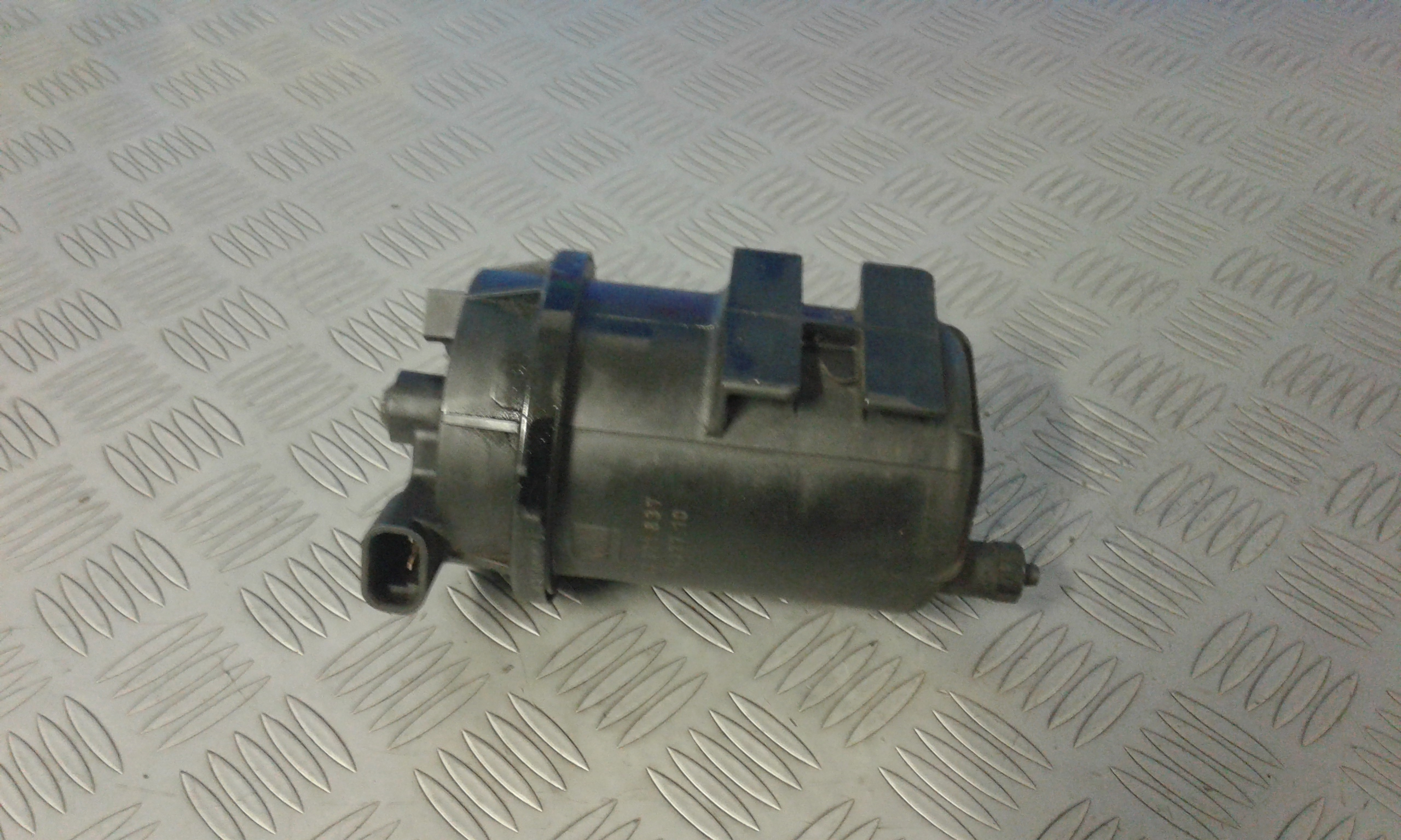 Supporto filtro carburante, Filtro carburante, Filtro carburante compl. - Immagine 1 di 3