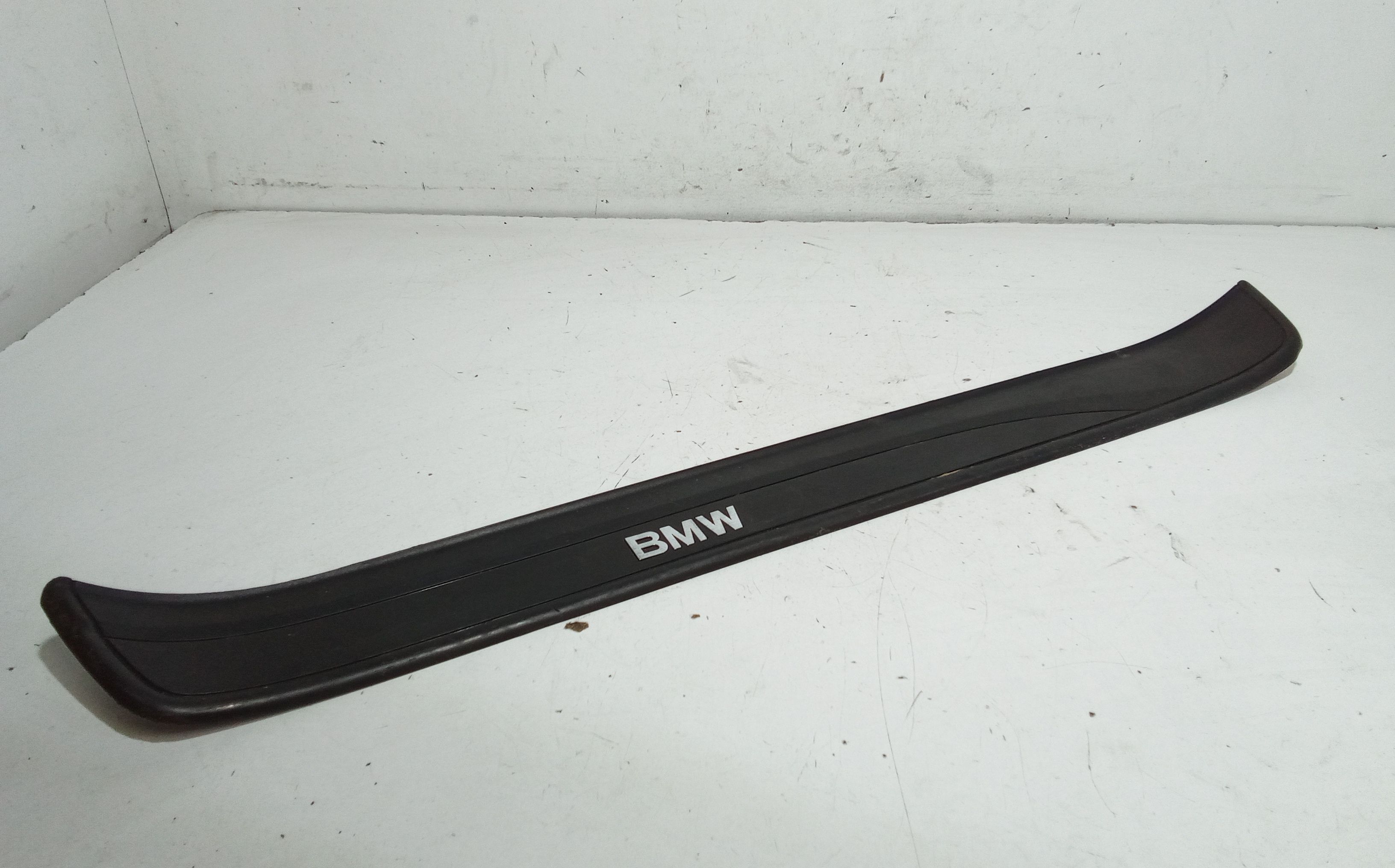 Rivestimento int. battitacco ant. Sx - Immagine 1 di 4