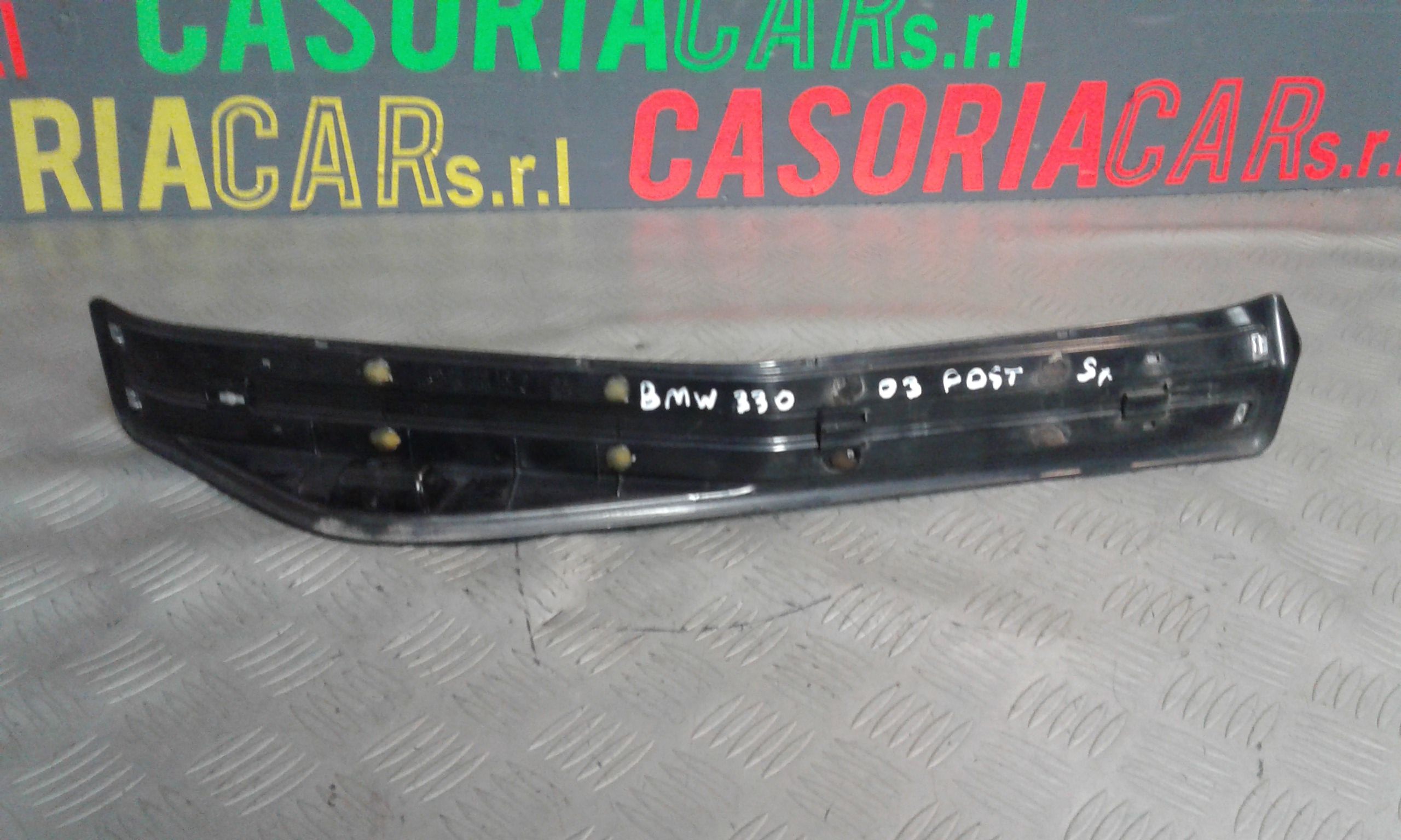 Rivestimento int. battitacco post. Sx - Immagine 1 di 3