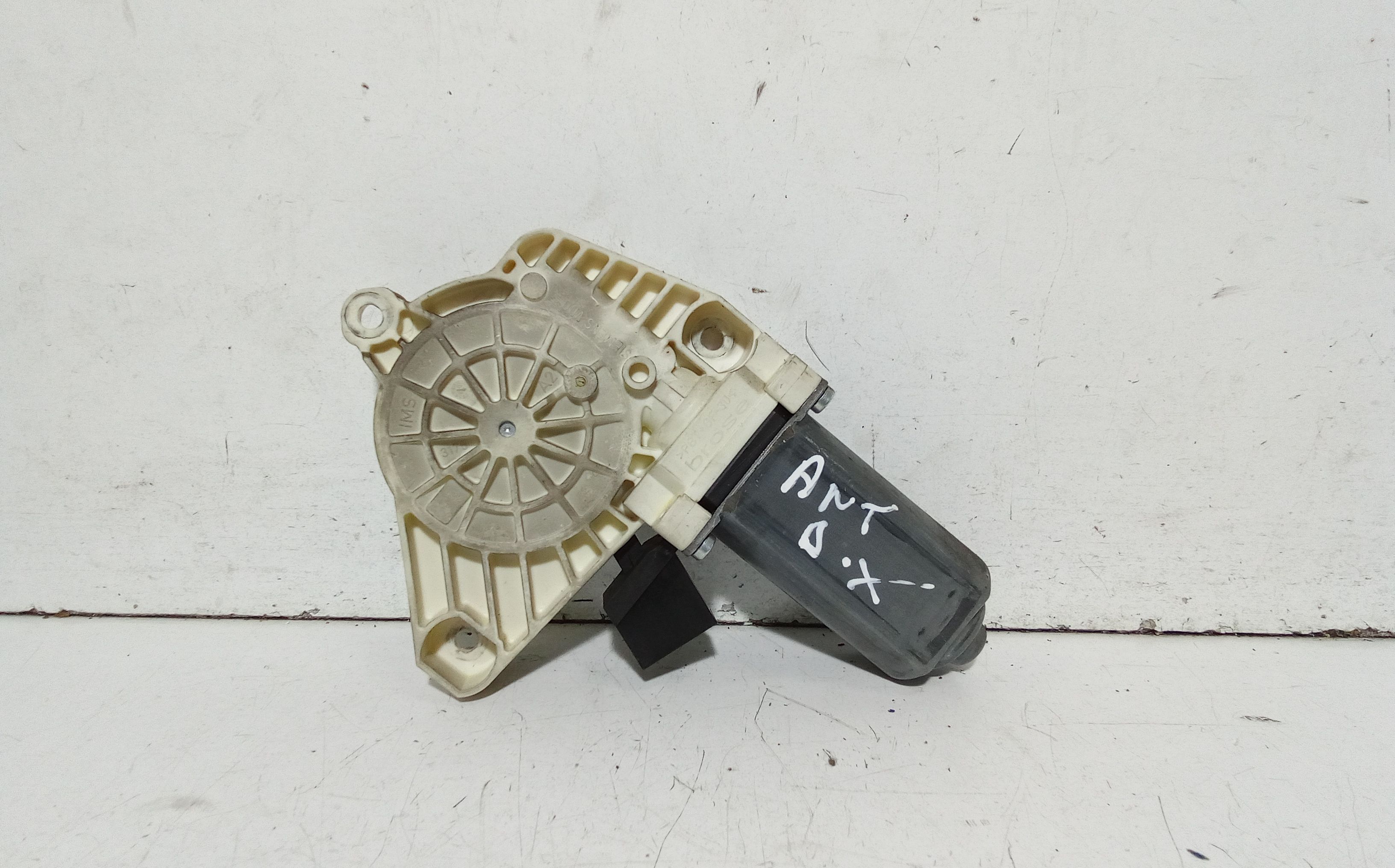 Motorino alzacristallo porta ant. Destro - Immagine 1 di 5