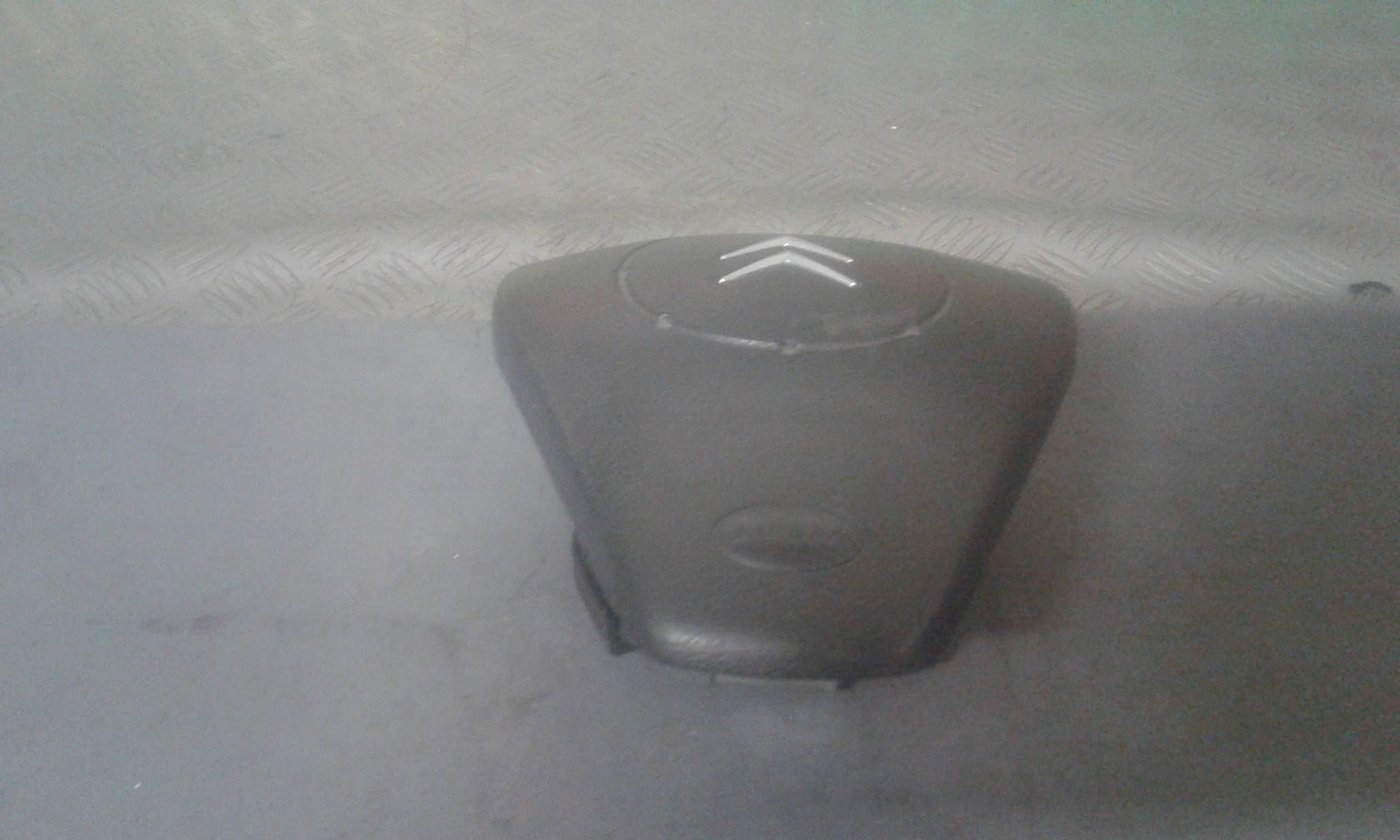 Dispositivo airbag lato guida - Immagine 1 di 3