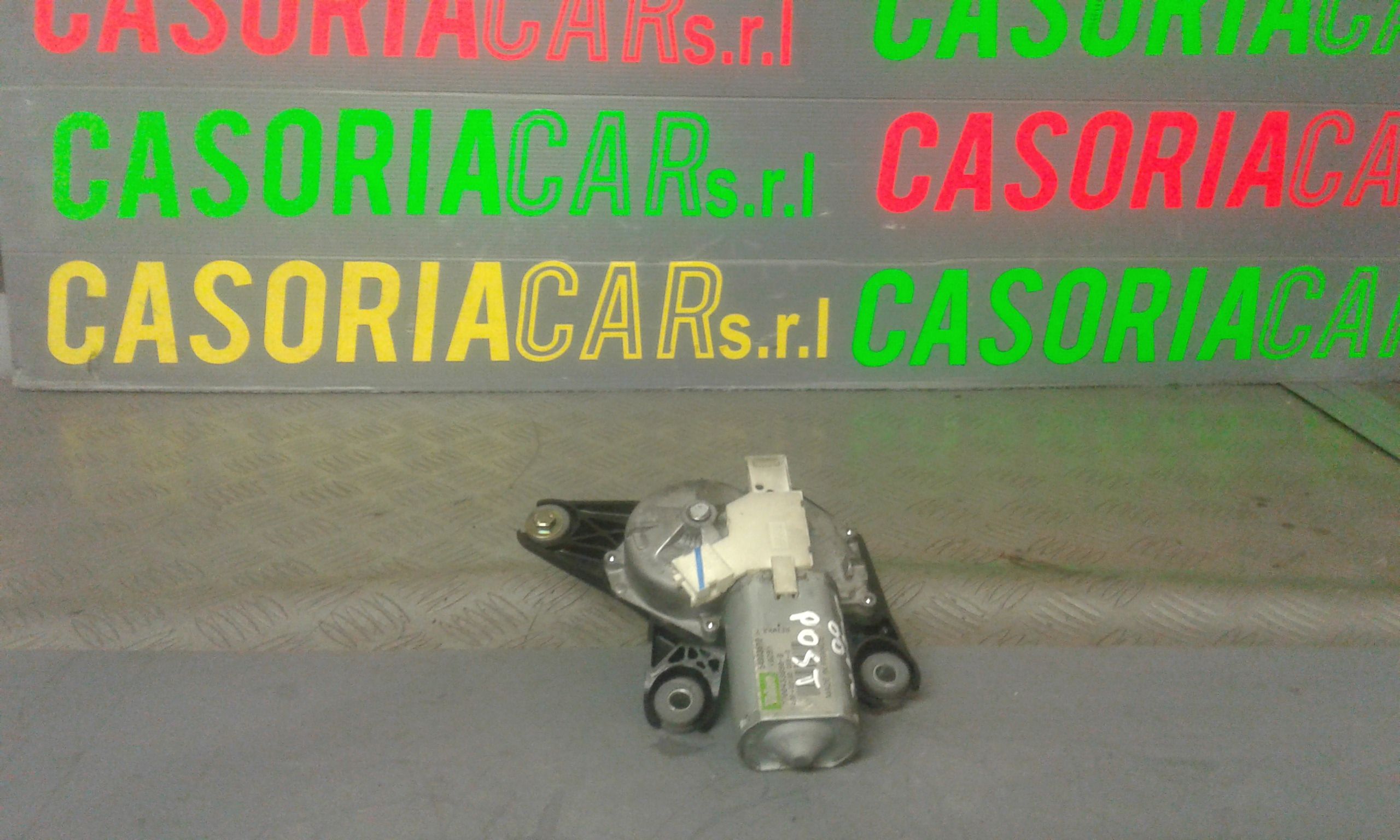 Motorino tergilunotto - Immagine 1 di 3