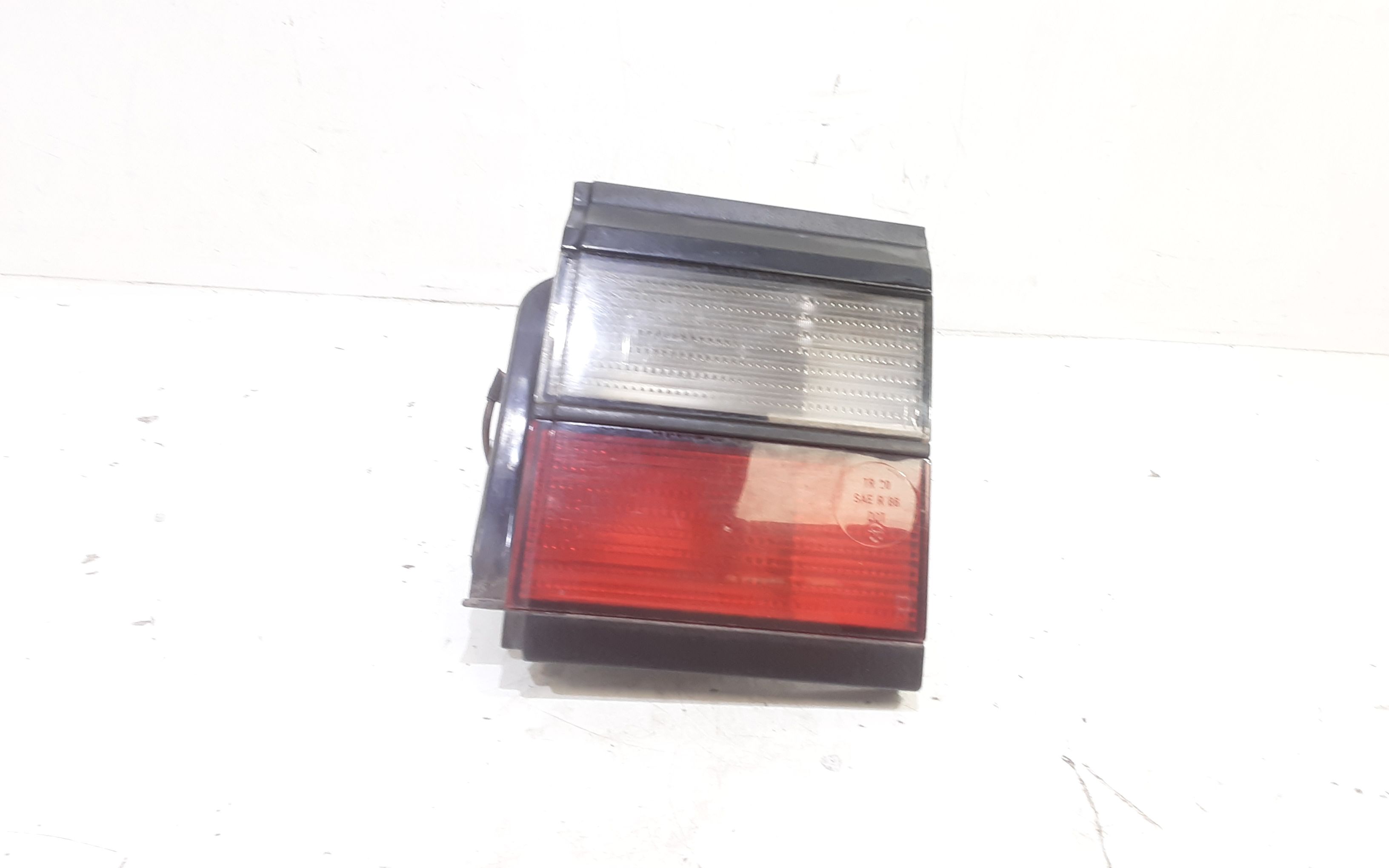 fanale stop supplementare destro - Immagine 1 di 5