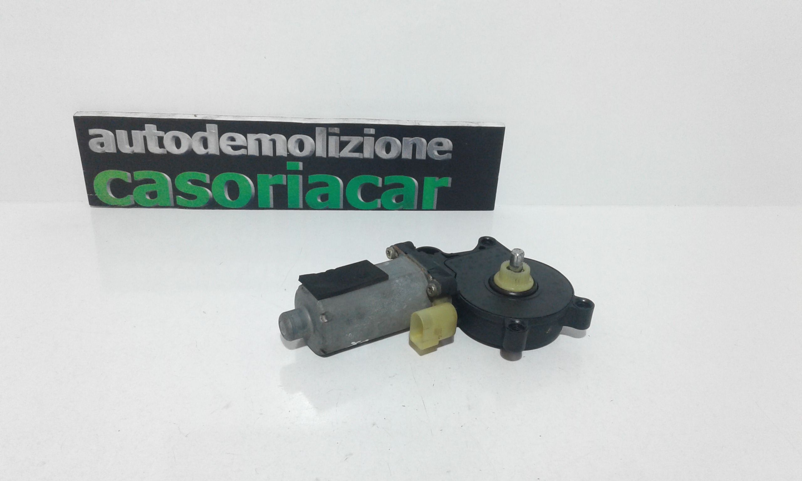 Motorino alzacristallo porta post. Destro - Immagine 1 di 3