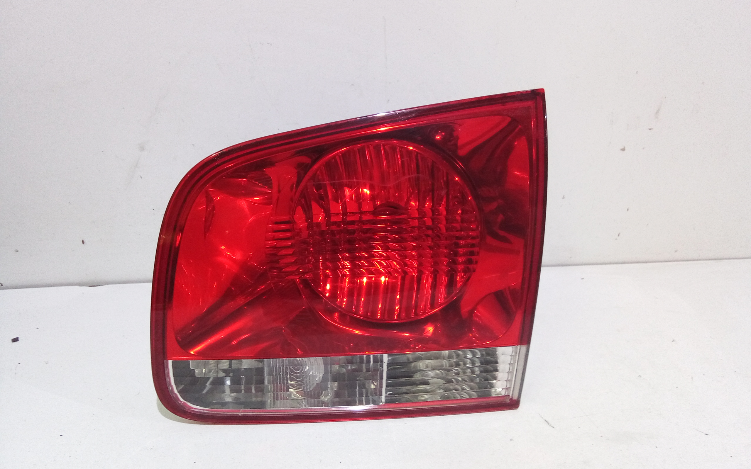 fanale stop supplementare destro - Immagine 1 di 4