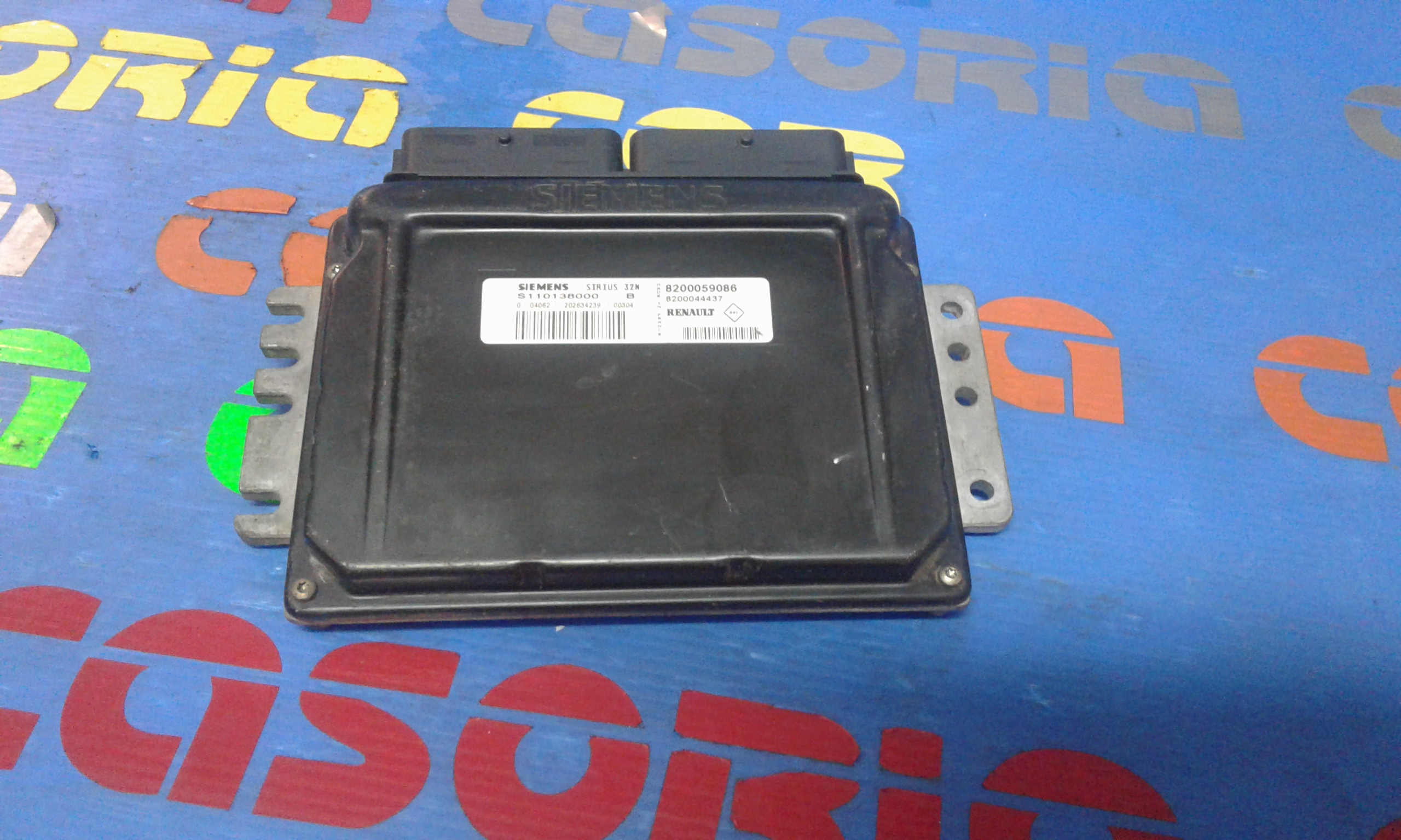 Centralina Iniezione (Siemens Renault) 8200504593 S110138000 B Usato
