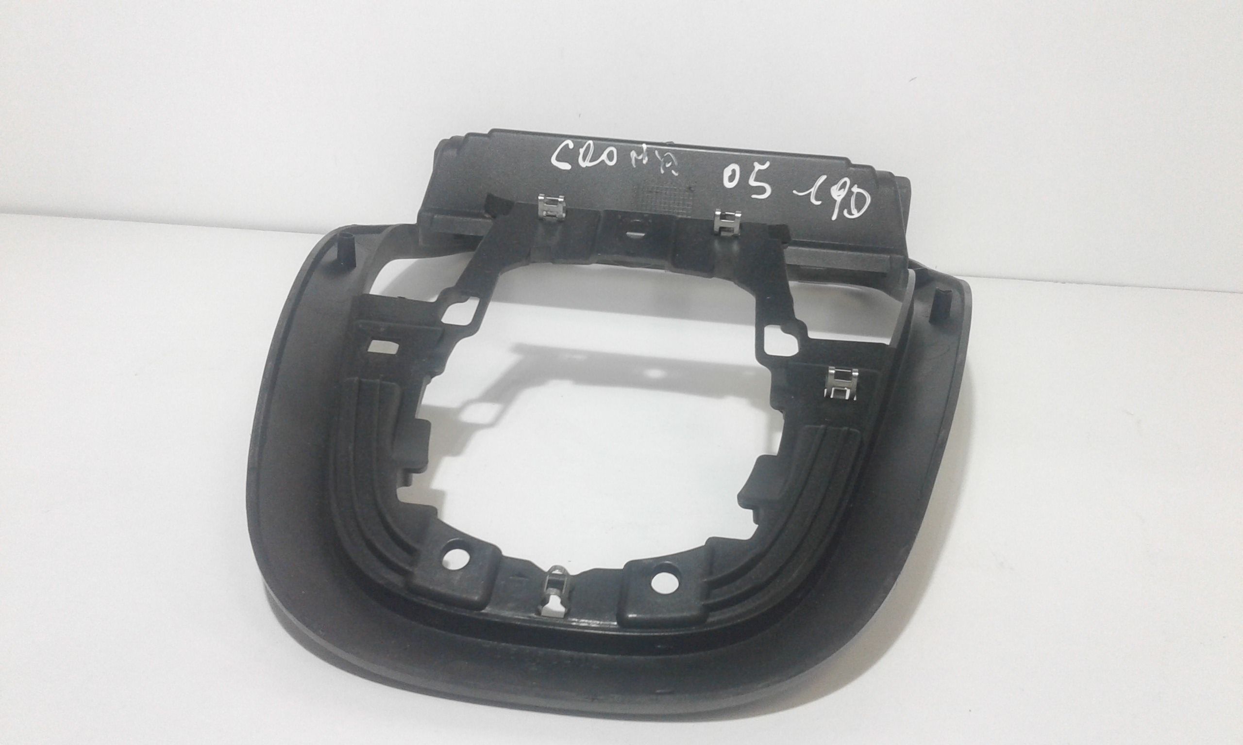 Rivestimento centr. Cruscotto, Mascherina portastrumenti centr. Cruscotto - Immagine 1 di 4