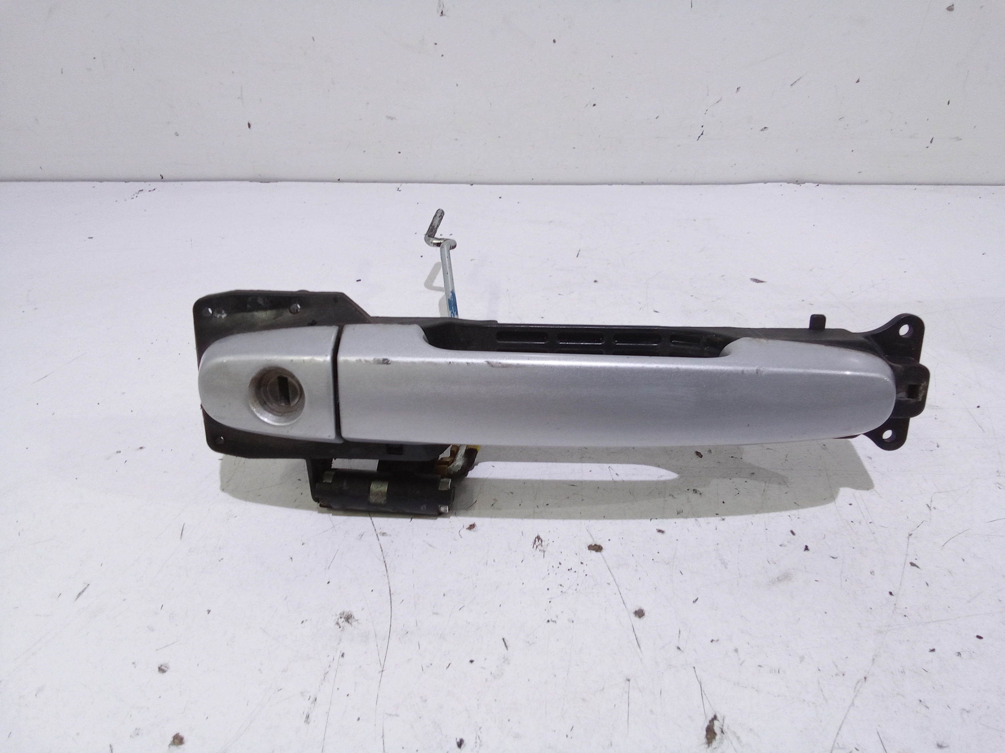 Maniglia Porta Ant. Sinistro 692100D060A1 Usato