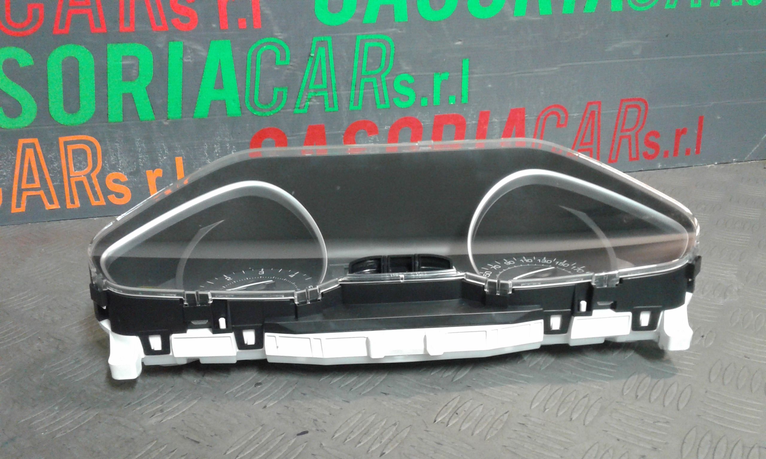 Quadro portastrumenti - Immagine 1 di 3