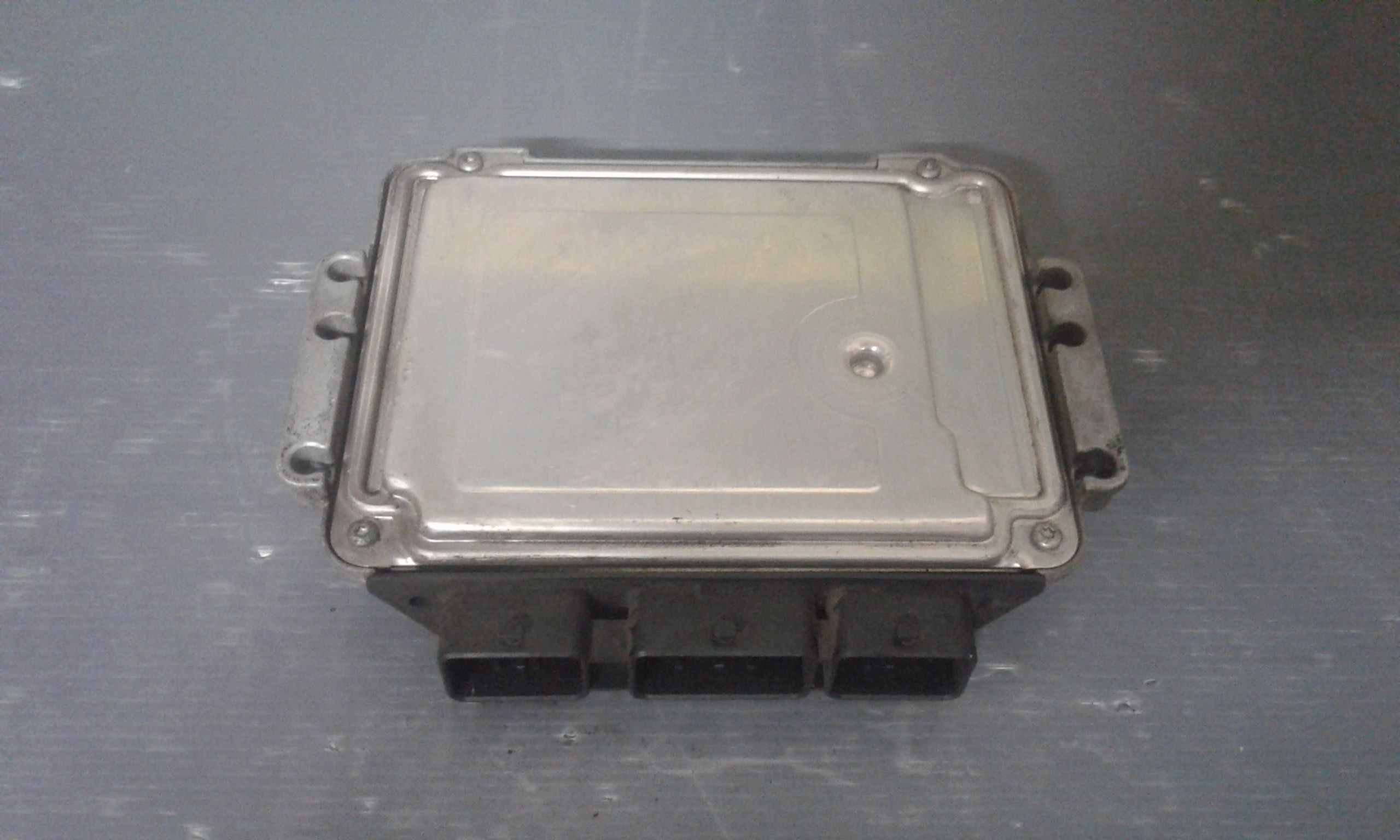 Centralina Iniezione (Bosch) 8200321263 0281011776 Usato
