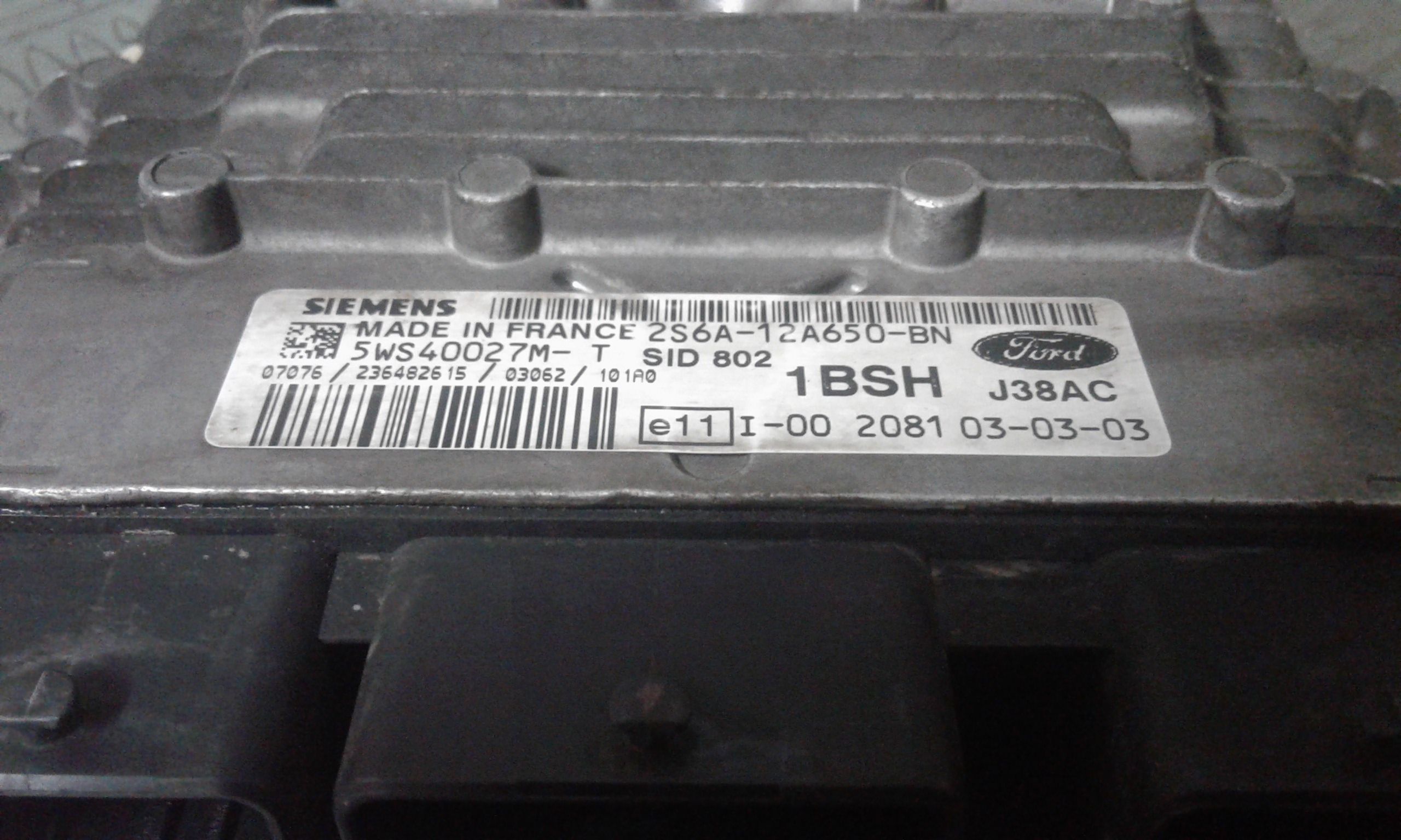 Centralina Iniezione (Siemens Ford) 1363938 5WS40027M-T Usato
