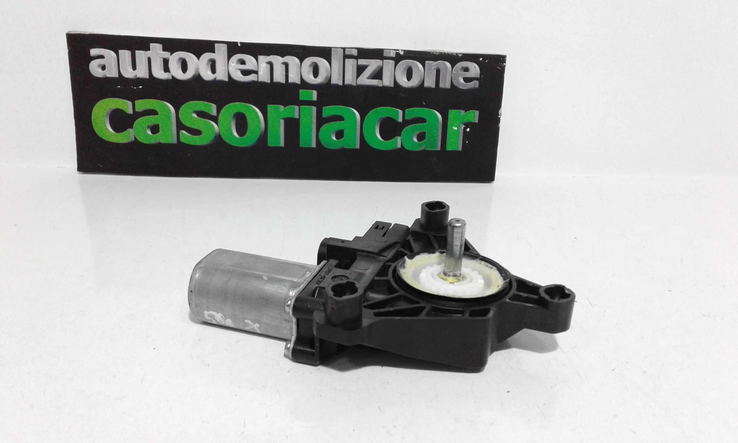 Motorino alzacristallo porta post. Destro - Immagine 1 di 3