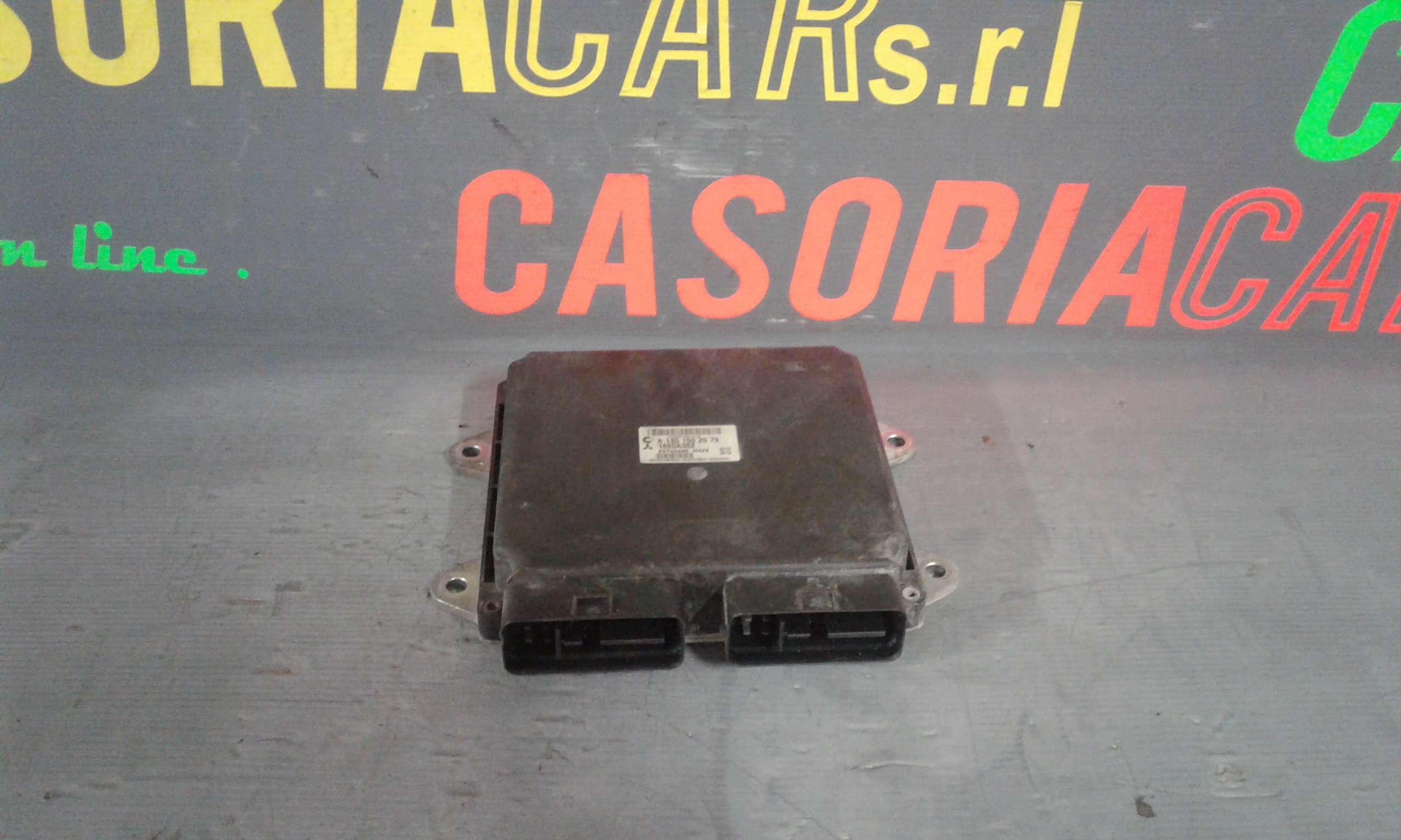 Centralina Iniezione (Mitsubishi Electric) A1351506879 Usato