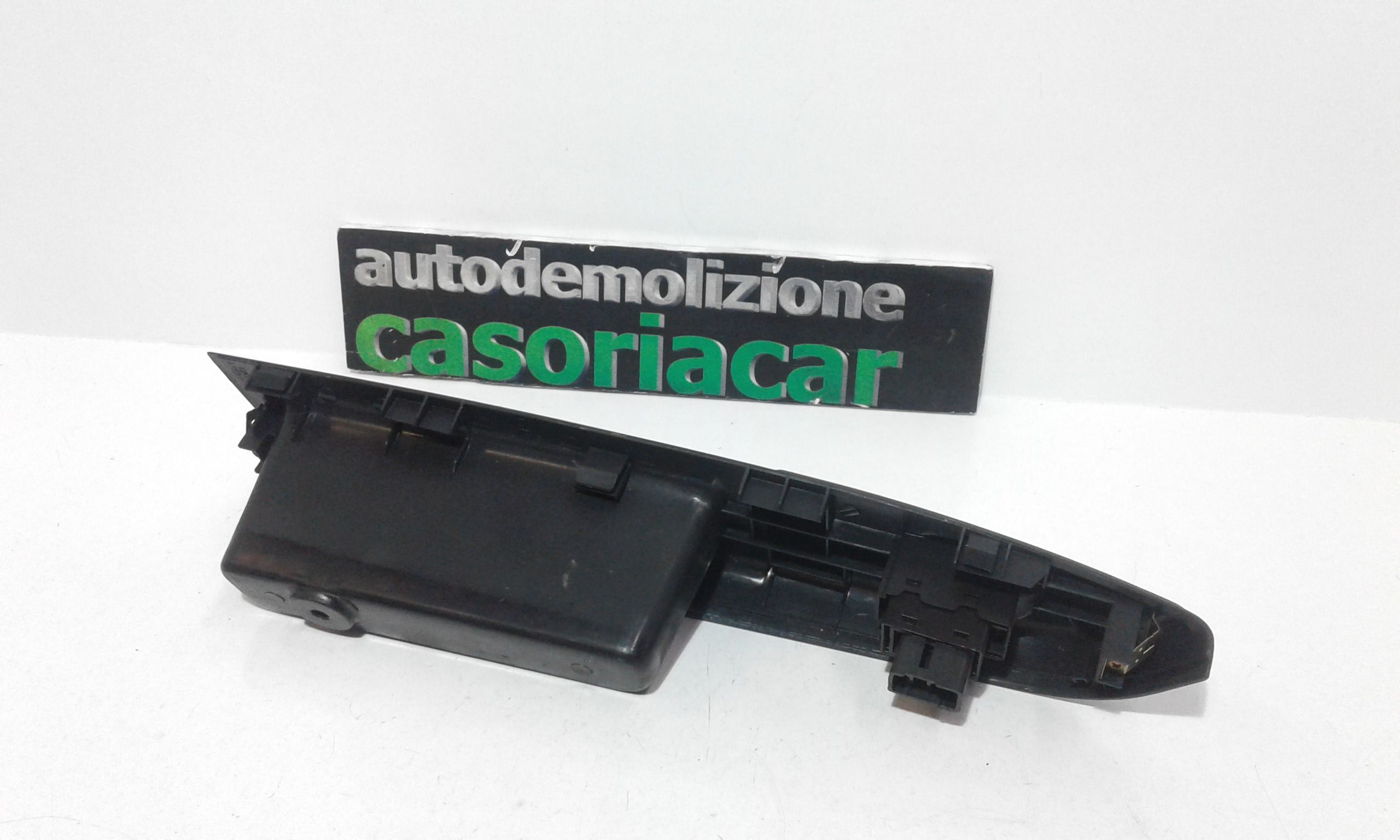Interruttore alzacristalli porta ant. Destro - Immagine 1 di 3