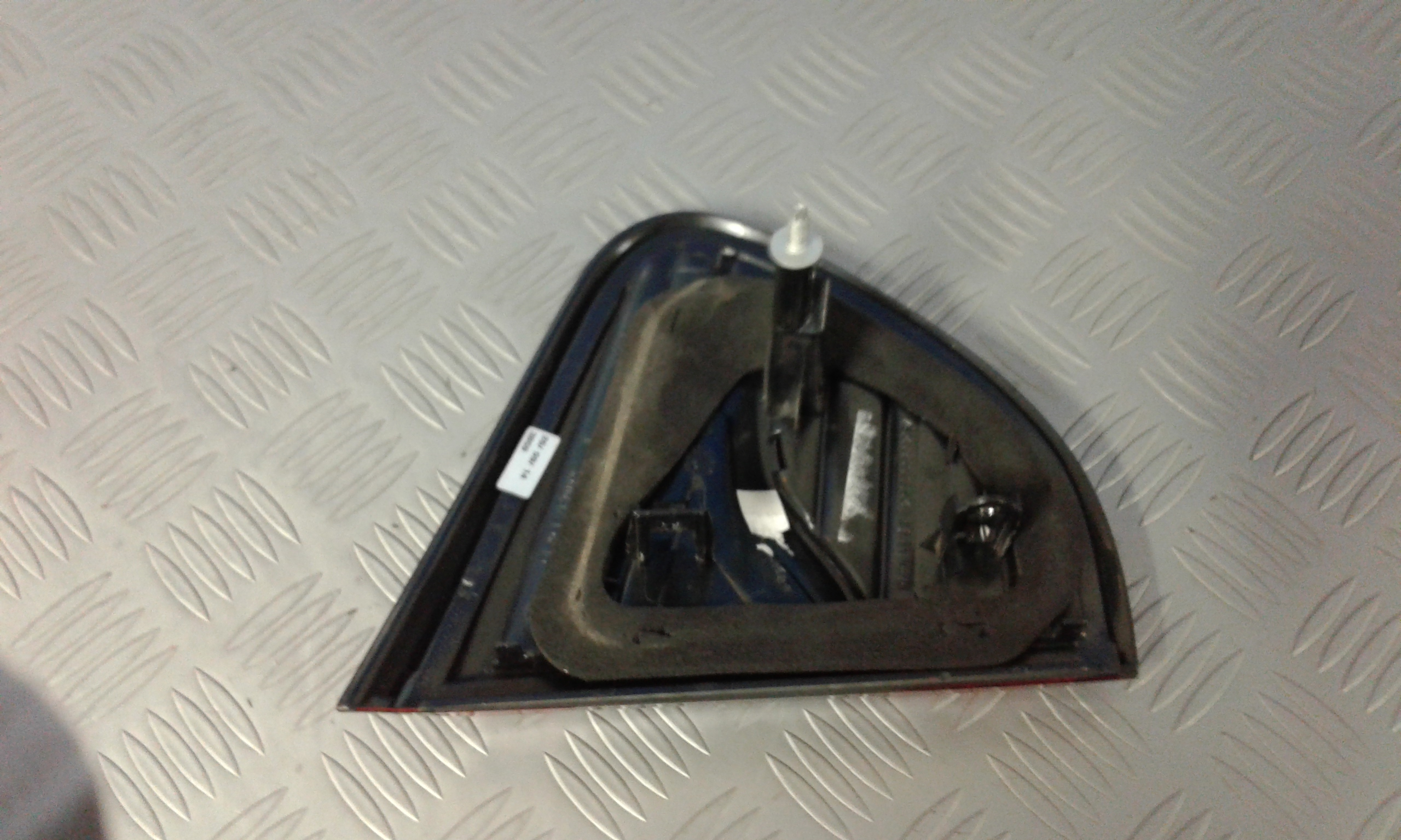 fanale stop supplementare destro - Immagine 1 di 3