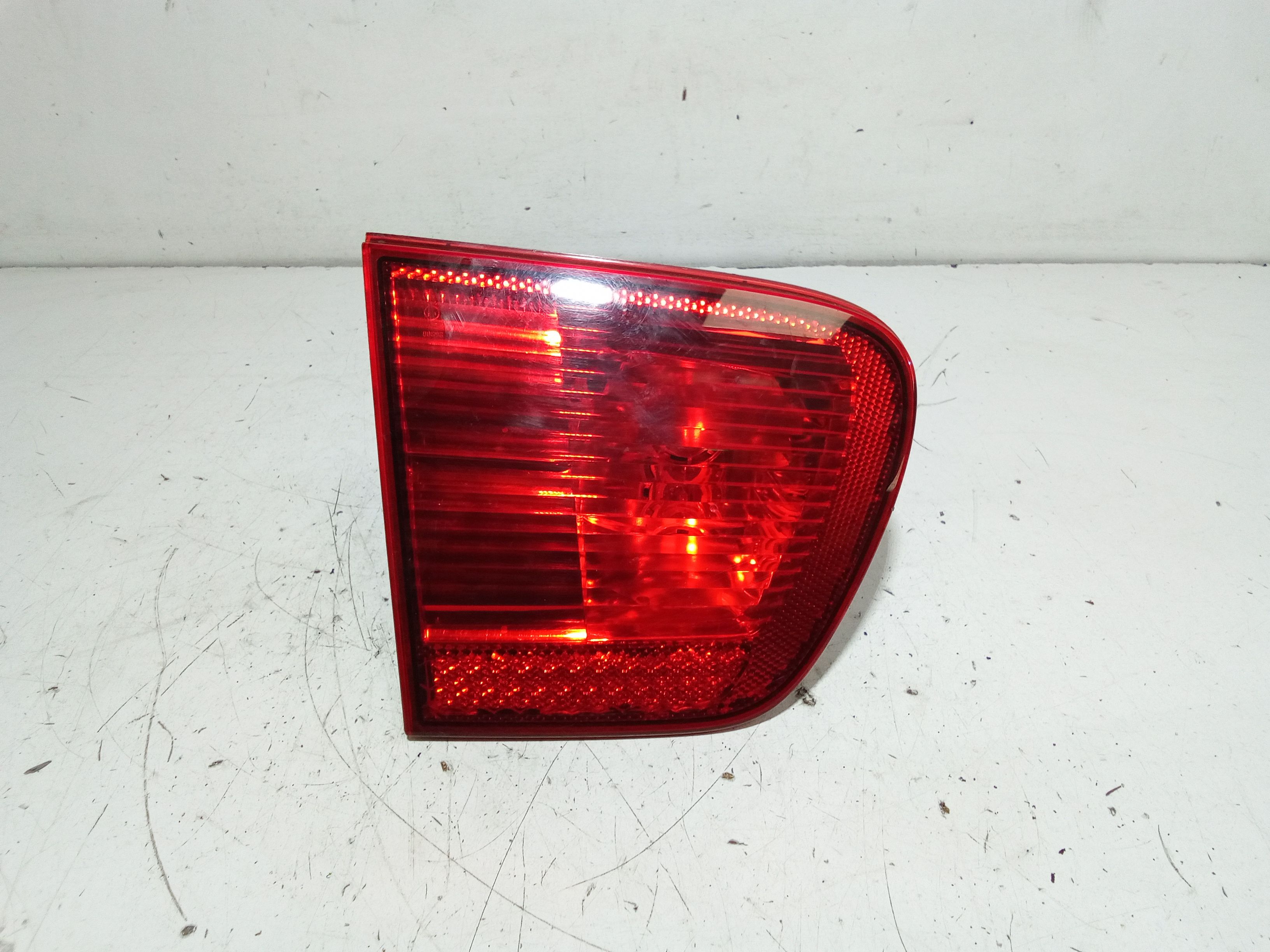 fanale stop supplementare sinistro - Immagine 1 di 4