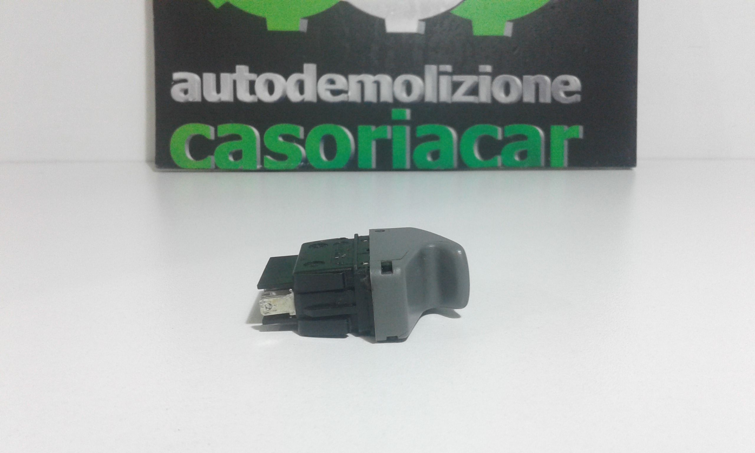 Interruttore alzacristalli porta ant. Destro - Immagine 1 di 4
