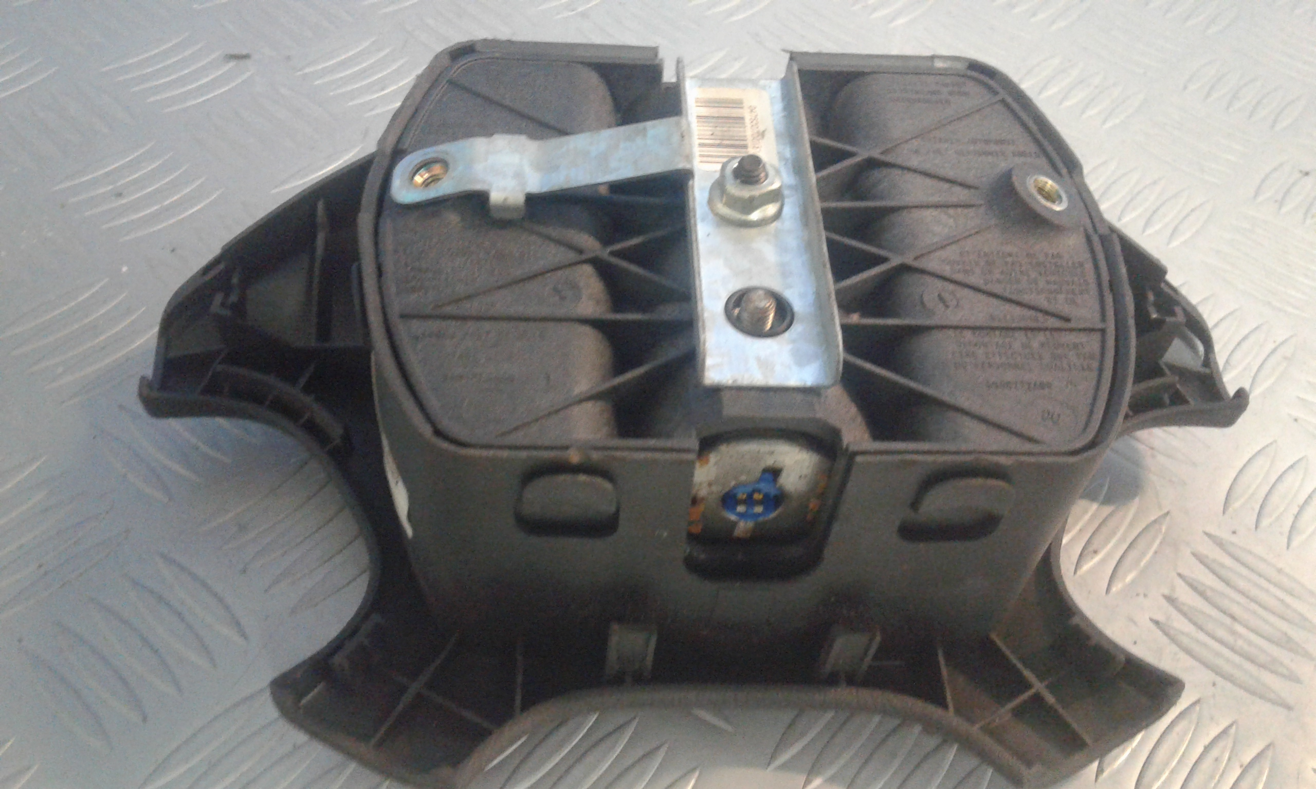 Dispositivo airbag lato guida - Immagine 1 di 3