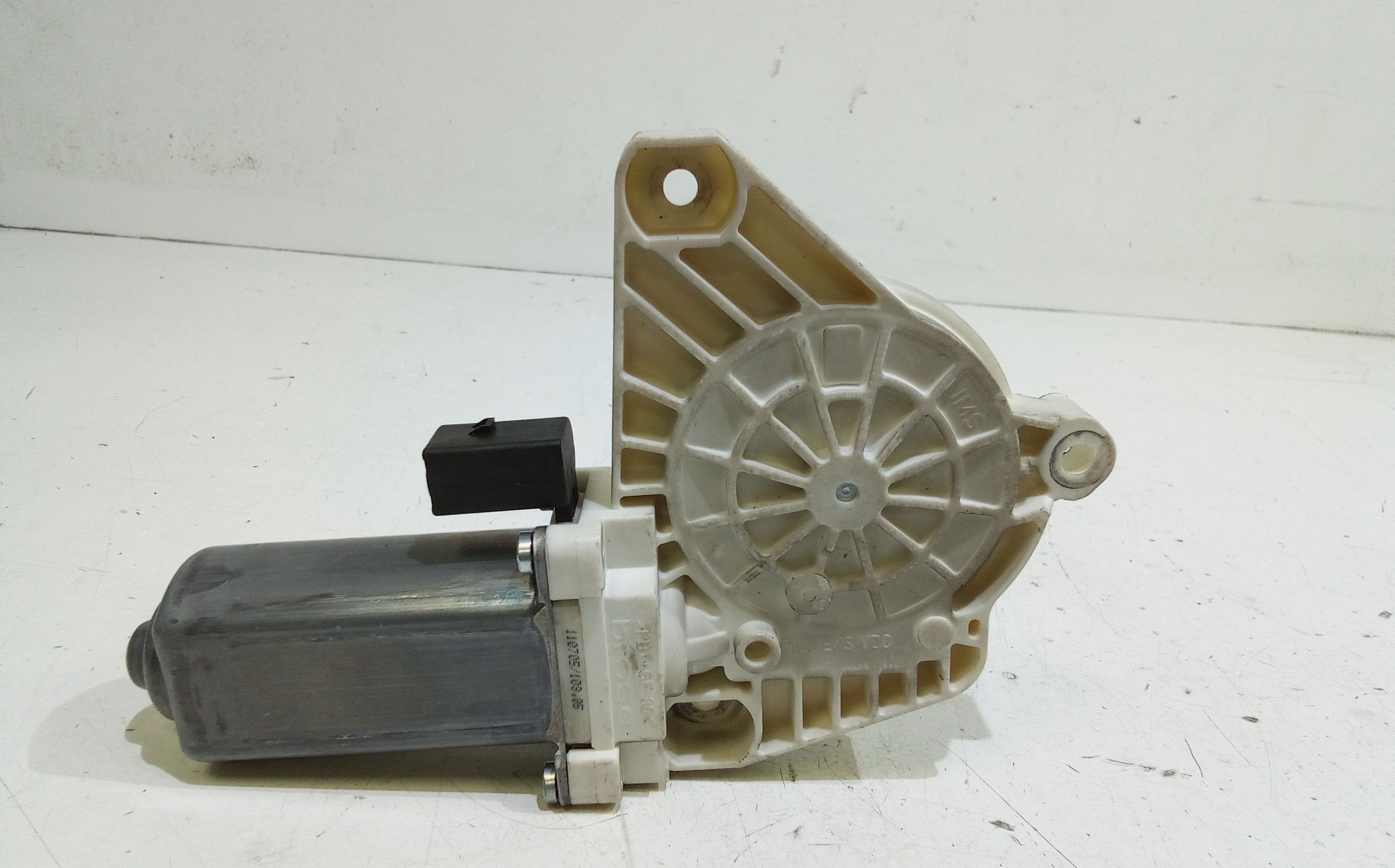 Motorino alzacristallo porta ant. Destro - Immagine 1 di 5