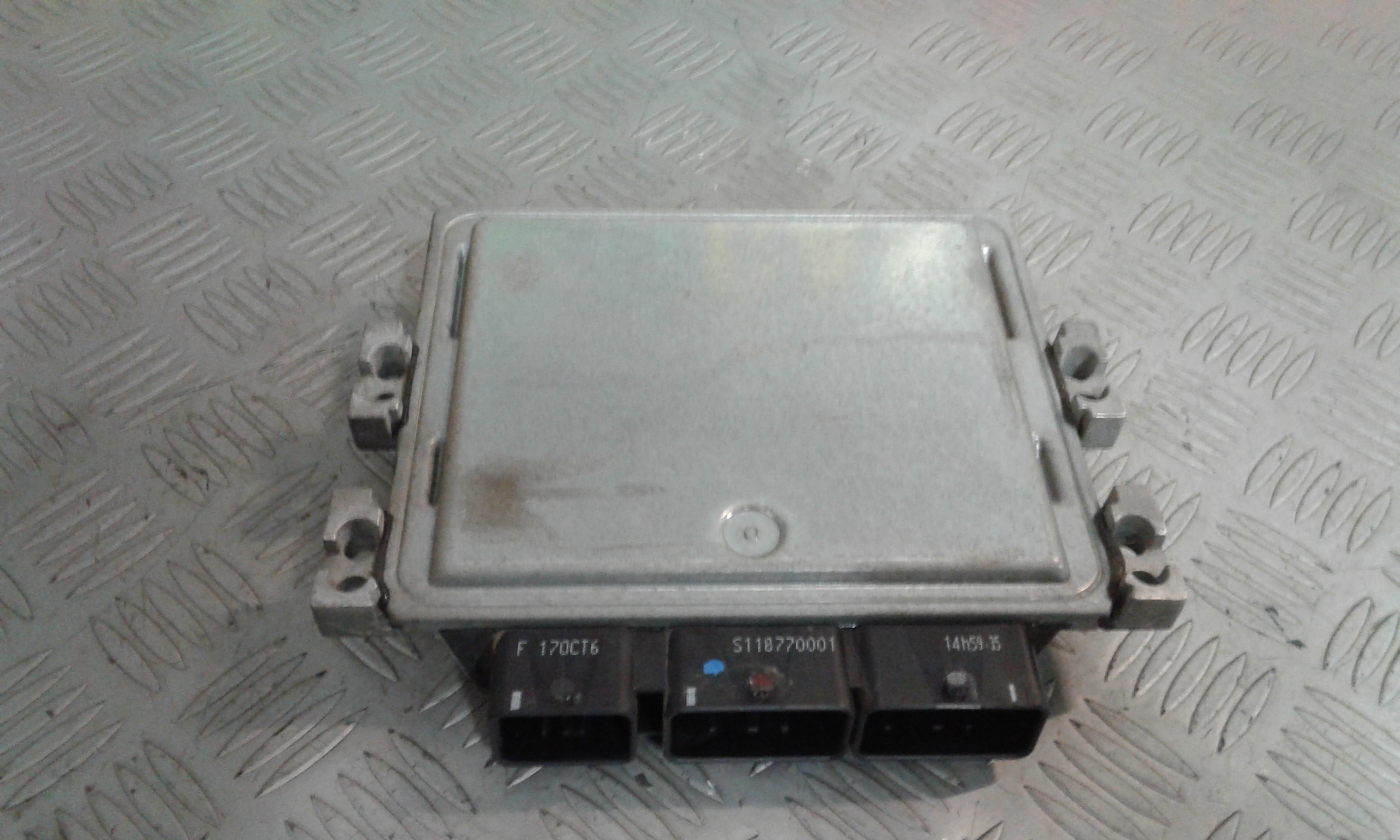 Centralina Iniezione (Siemens Renault) 8200321263 Usato