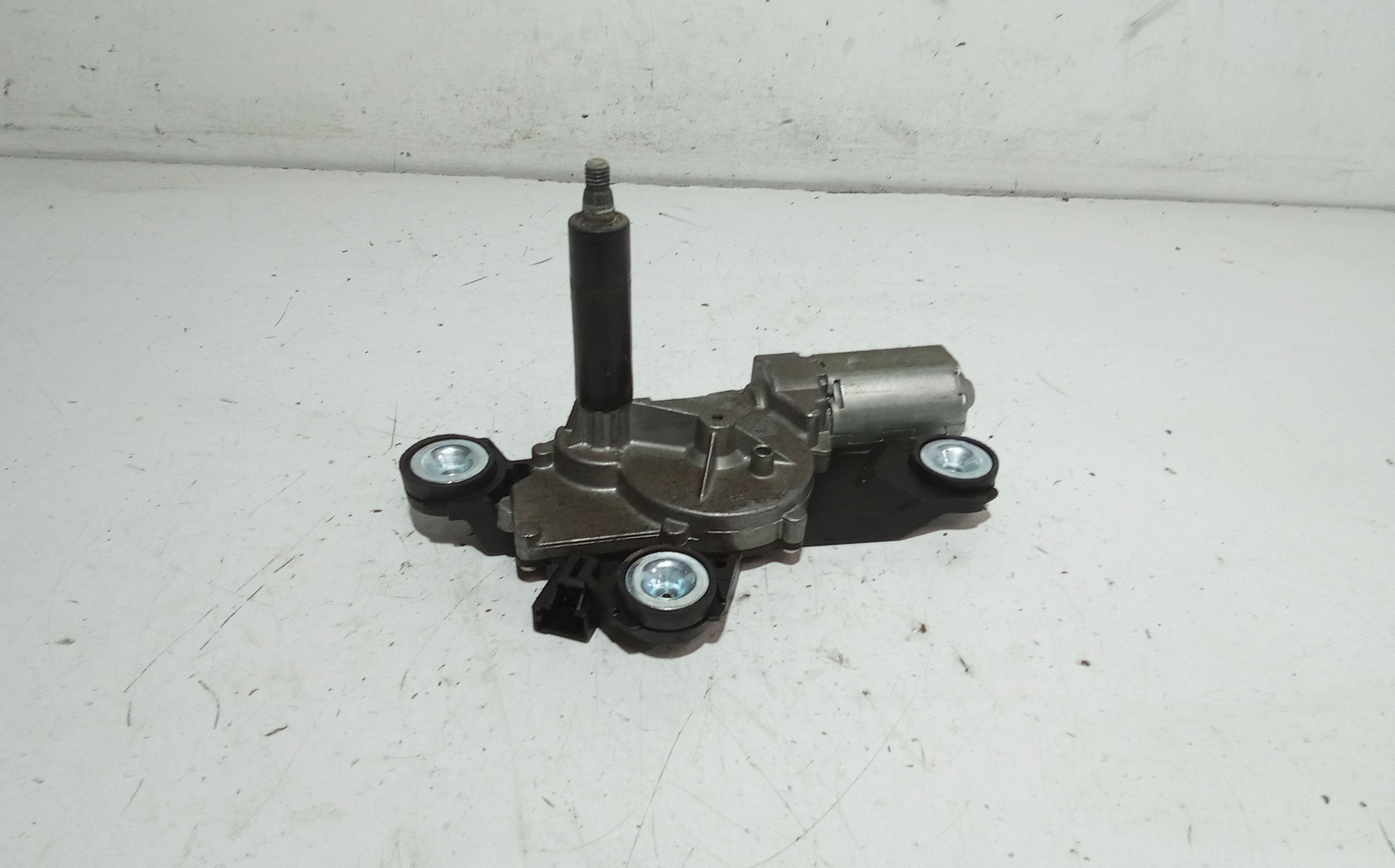 Motorino tergilunotto - Immagine 1 di 4