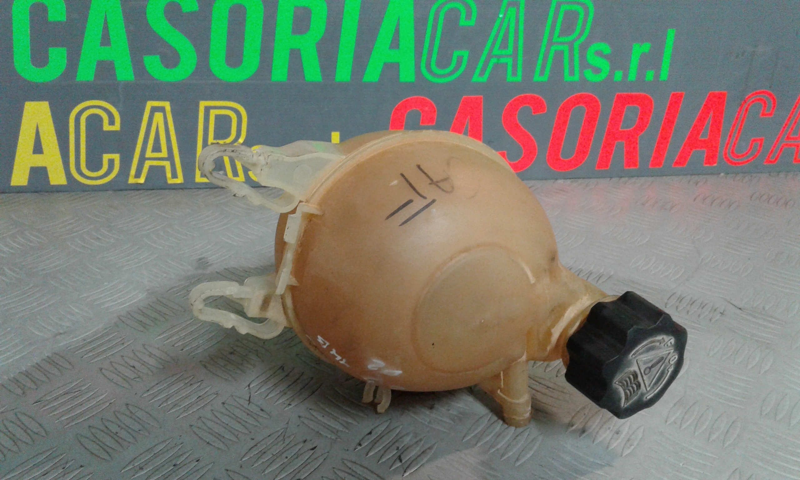 vaschetta compensazione radiatore - Immagine 1 di 3