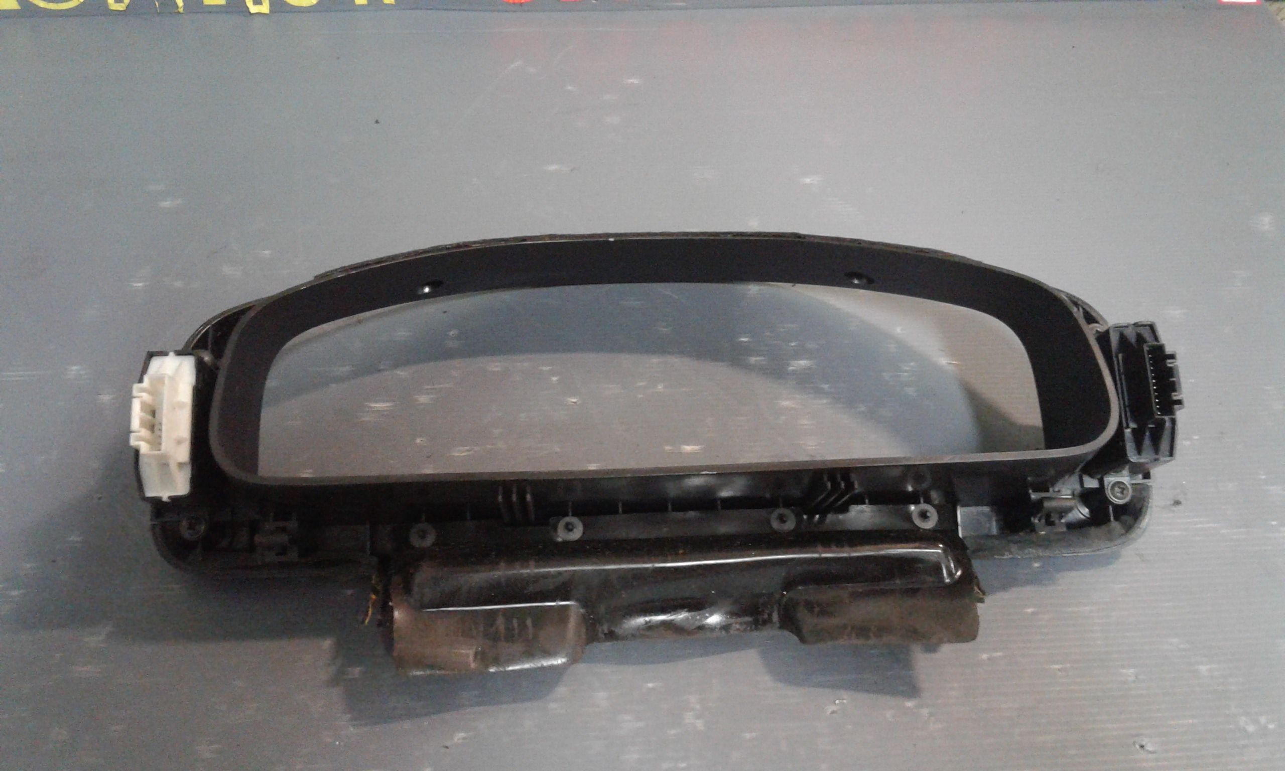 Cornice portastrumenti - Immagine 1 di 3