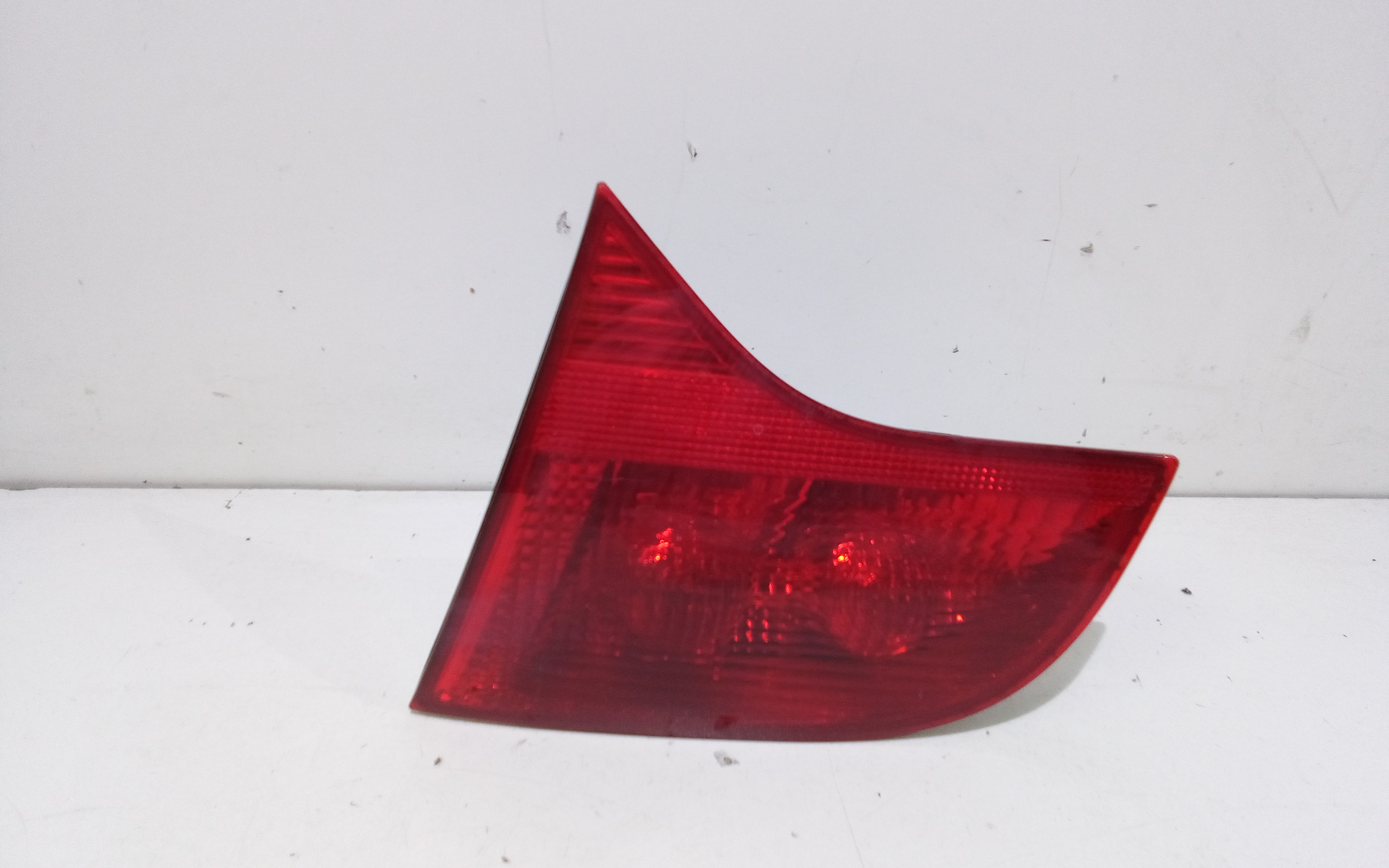 fanale stop supplementare destro - Immagine 1 di 4